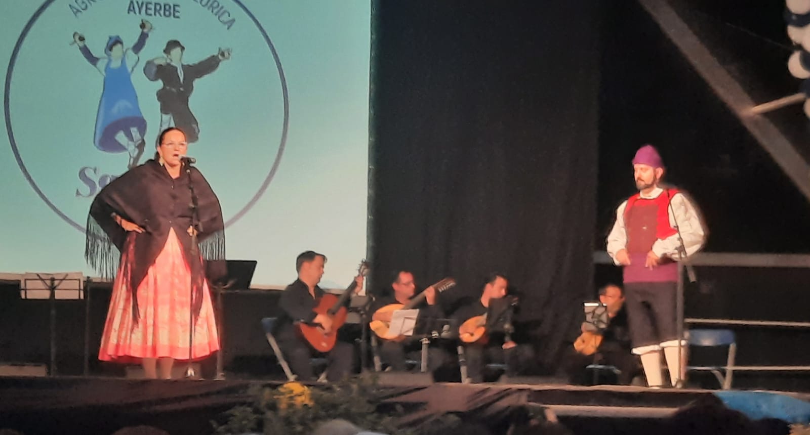 Actuación de la Agrupación Folklorica Santa Leticia. Foto Ayuntamiento de Ayerbe (5)