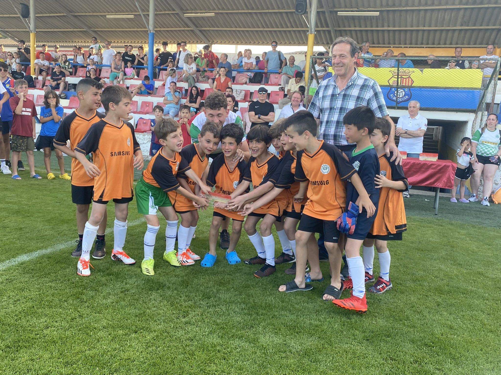 EFO A, primero en prebenjamín.