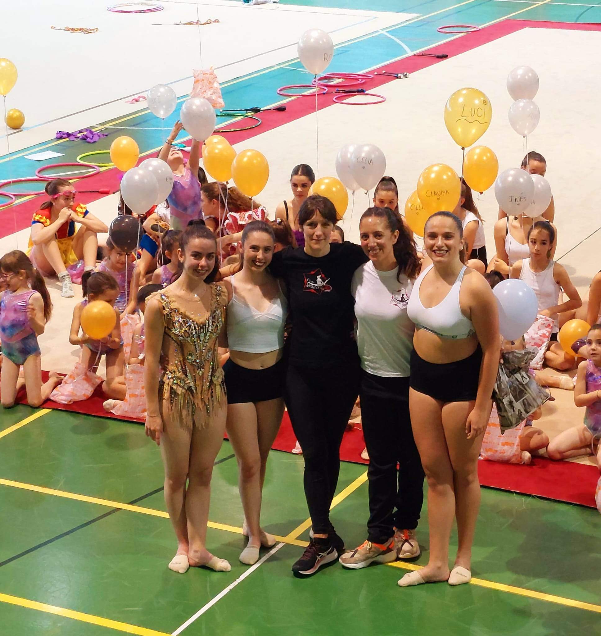 Nerea Alonso, Sara López, Cristina Becerro, Sara Rodríguez y Lucie Magi
