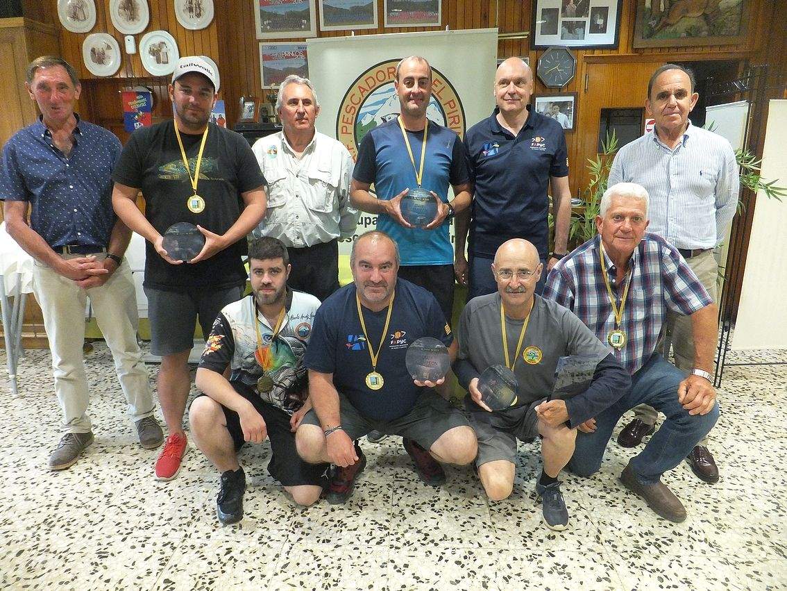 Equipo campeón, Pescadores del Pirineo