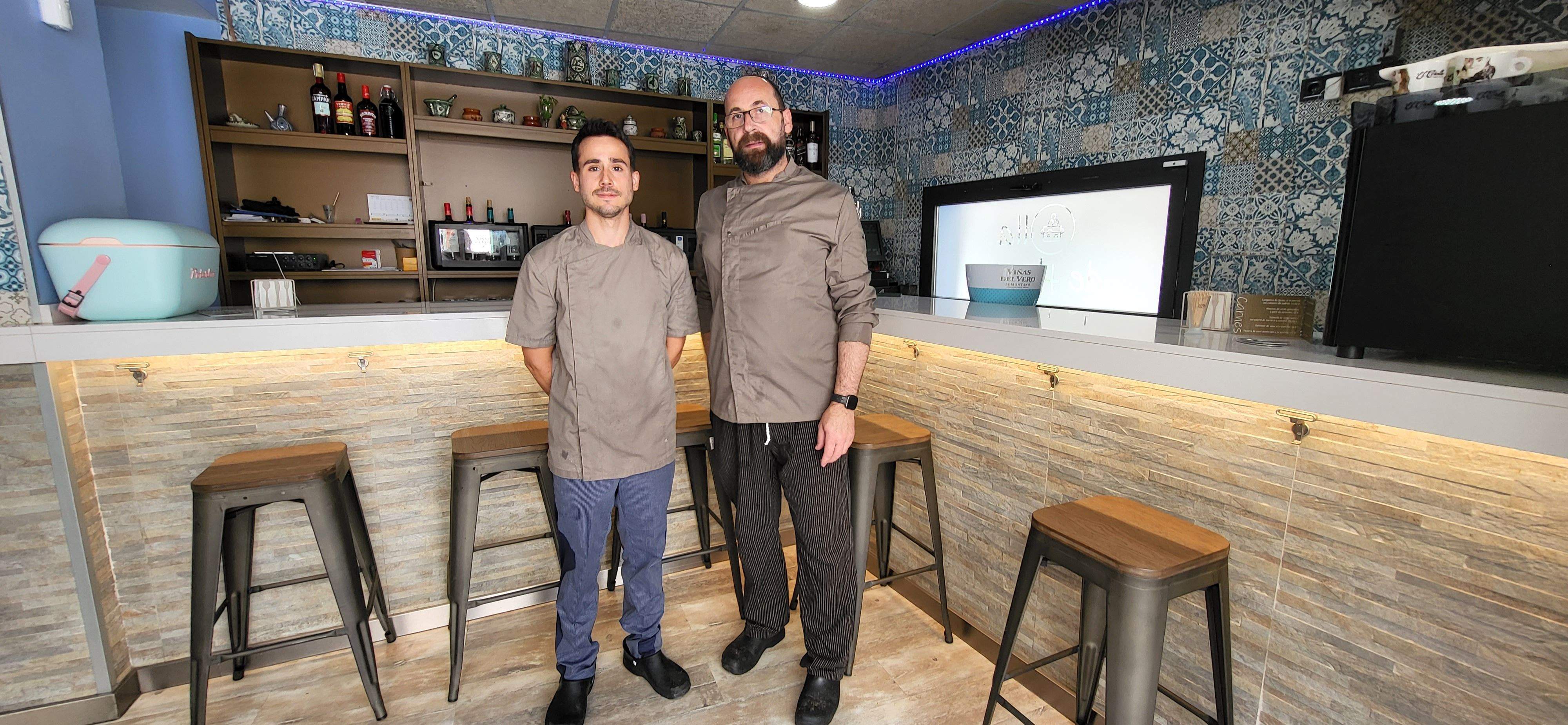 Alberto Rodríguez y José Antonio Duerto en su espacio Olla de Huesca. Foto: Mercedes Manterola