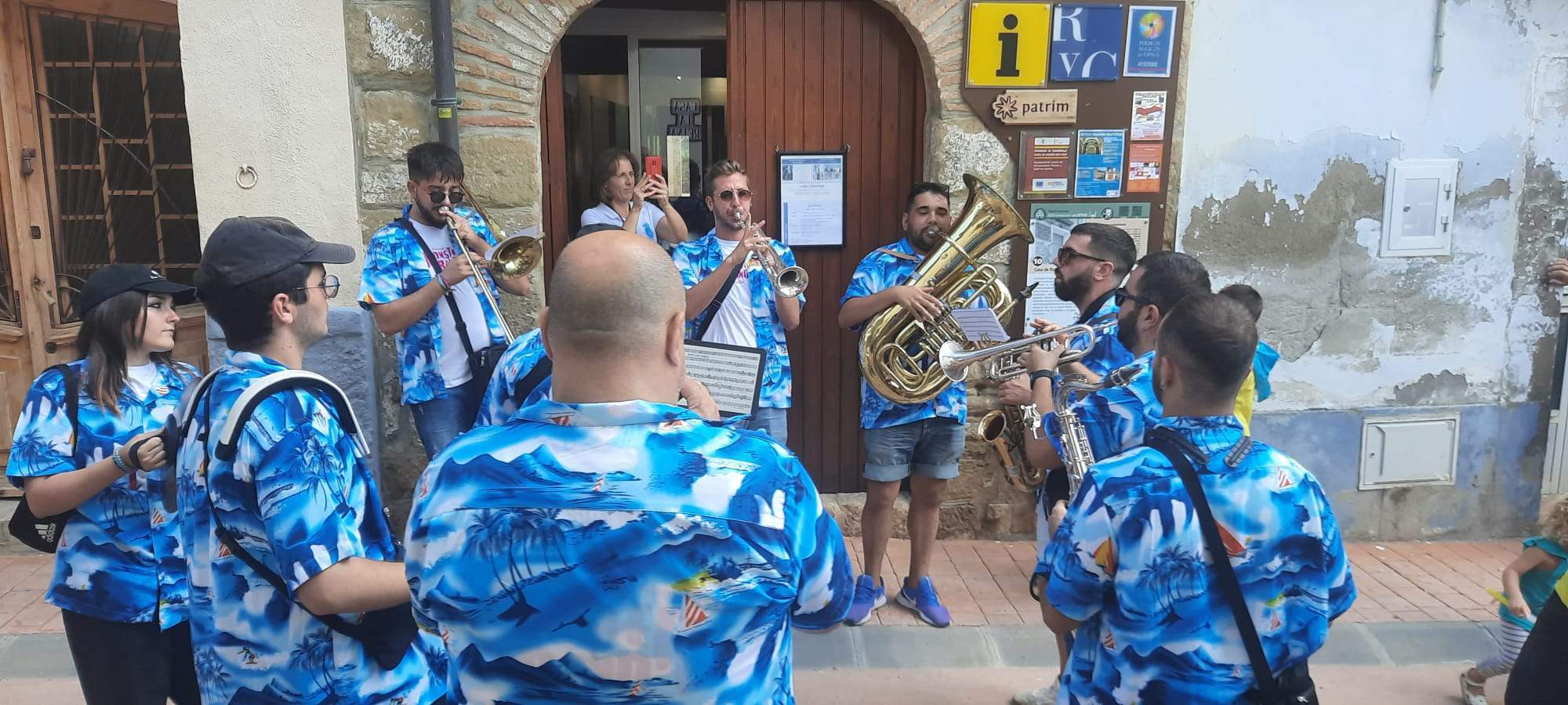 La charanga en el Centro de interpretación Ramón y Cajal de Ayerbe. Foto Ayuntamiento de Ayerbe