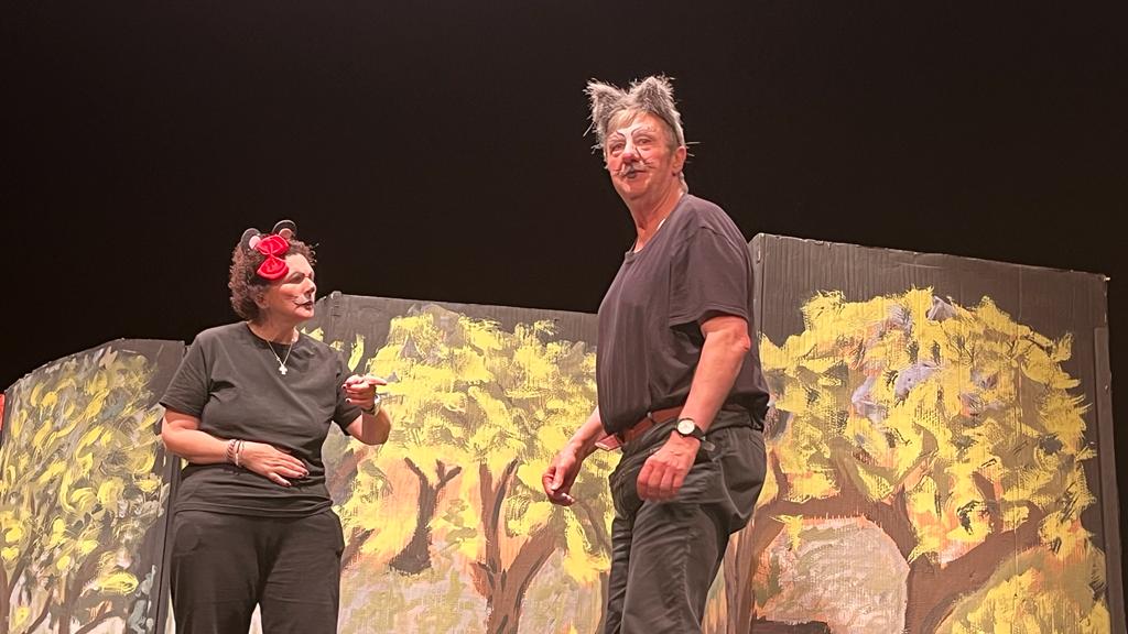 Actuación de los grupos de Cruz Blanca en la Muestra de Teatro y Danza. Foto: Mercedes Manterola