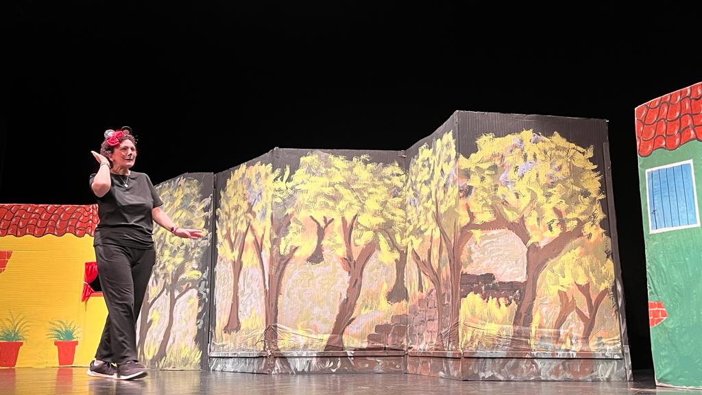 Actuación de los grupos de Cruz Blanca en la Muestra de Teatro y Danza. Foto: Mercedes Manterola