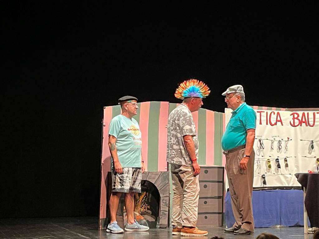 Actuación de los grupos de Cruz Blanca en la Muestra de Teatro y Danza. Foto: Mercedes Manterola