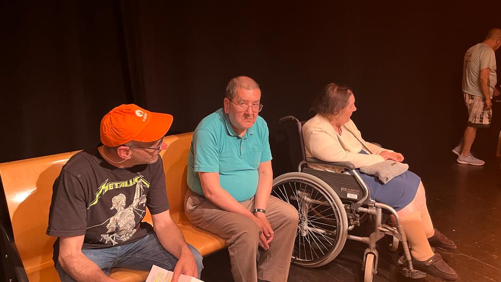 Actuación de los grupos de Cruz Blanca en la Muestra de Teatro y Danza. Foto: Mercedes Manterola