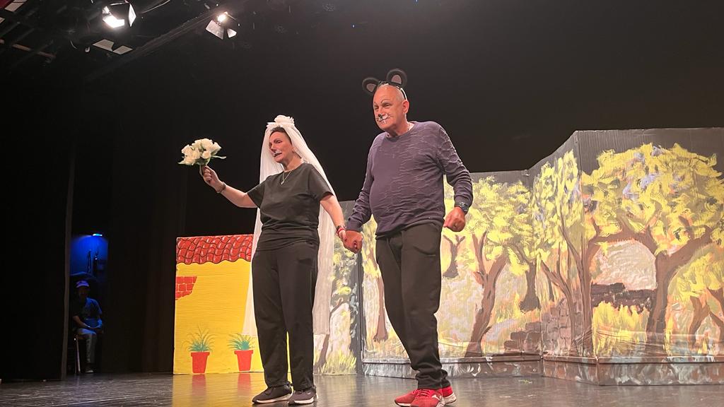 Actuación de los grupos de Cruz Blanca en la Muestra de Teatro y Danza. Foto: Mercedes Manterola