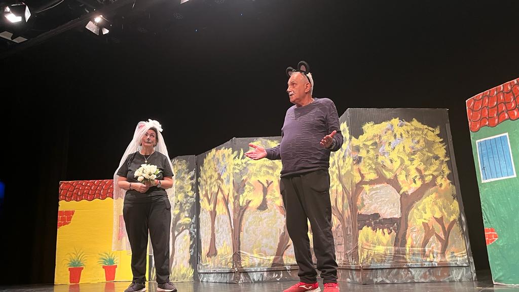 Actuación de los grupos de Cruz Blanca en la Muestra de Teatro y Danza. Foto: Mercedes Manterola