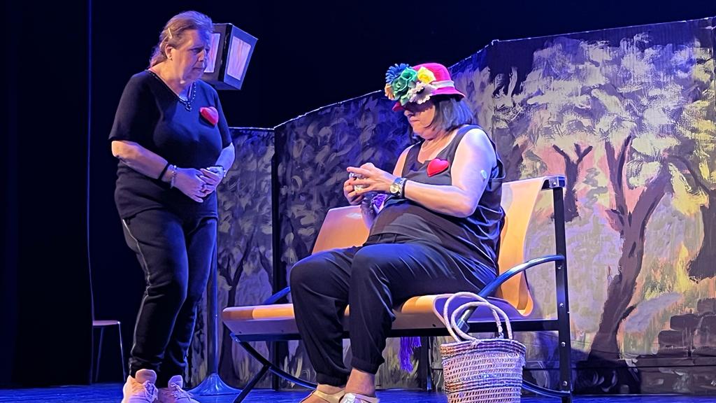 Actuación de los grupos de Cruz Blanca en la Muestra de Teatro y Danza. Foto: Mercedes Manterola