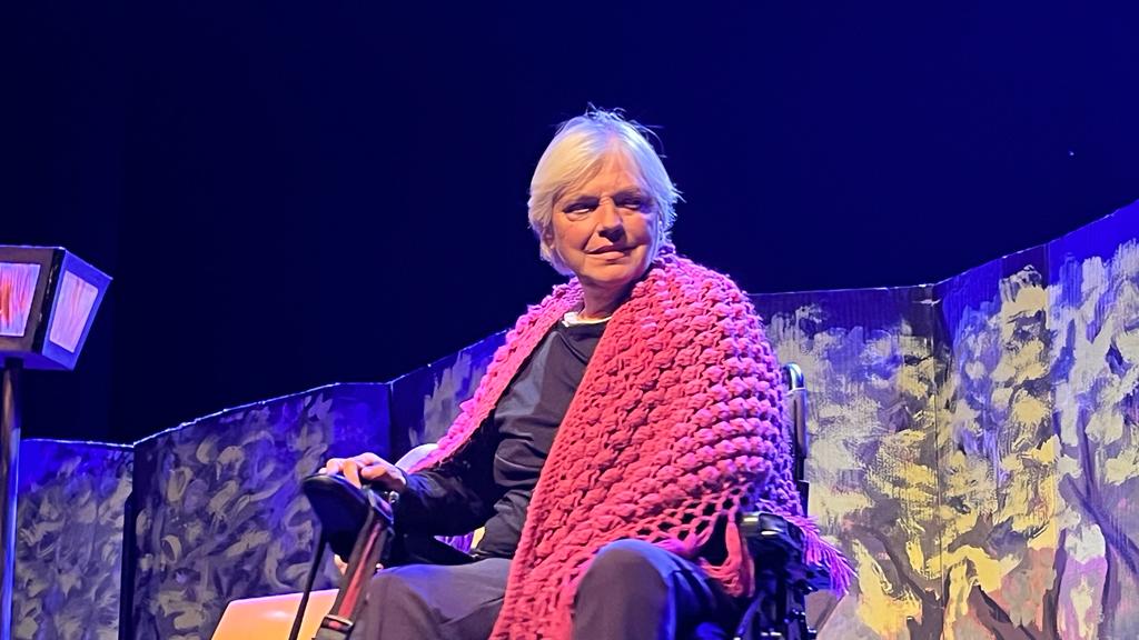 Actuación de los grupos de Cruz Blanca en la Muestra de Teatro y Danza. Foto: Mercedes Manterola