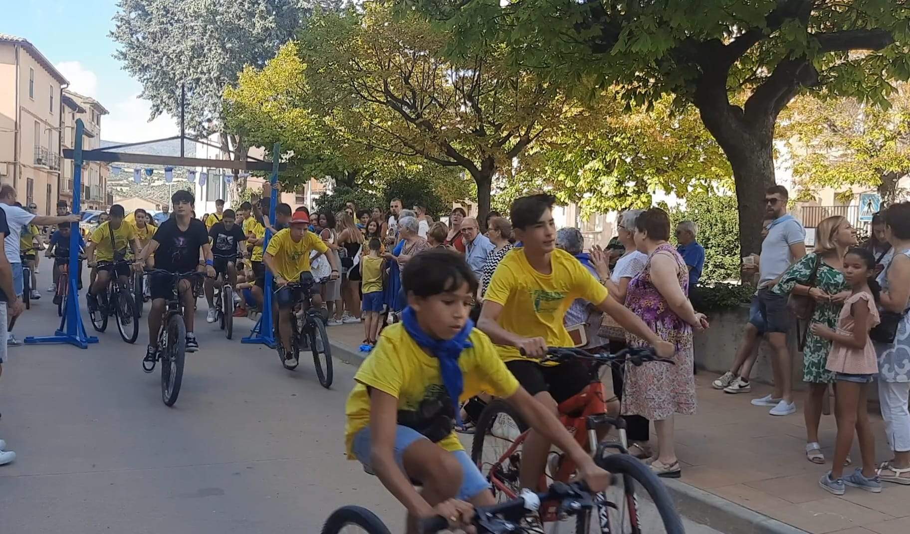 Carrera de cintas. Foto Ayuntamiento de Ayerbe