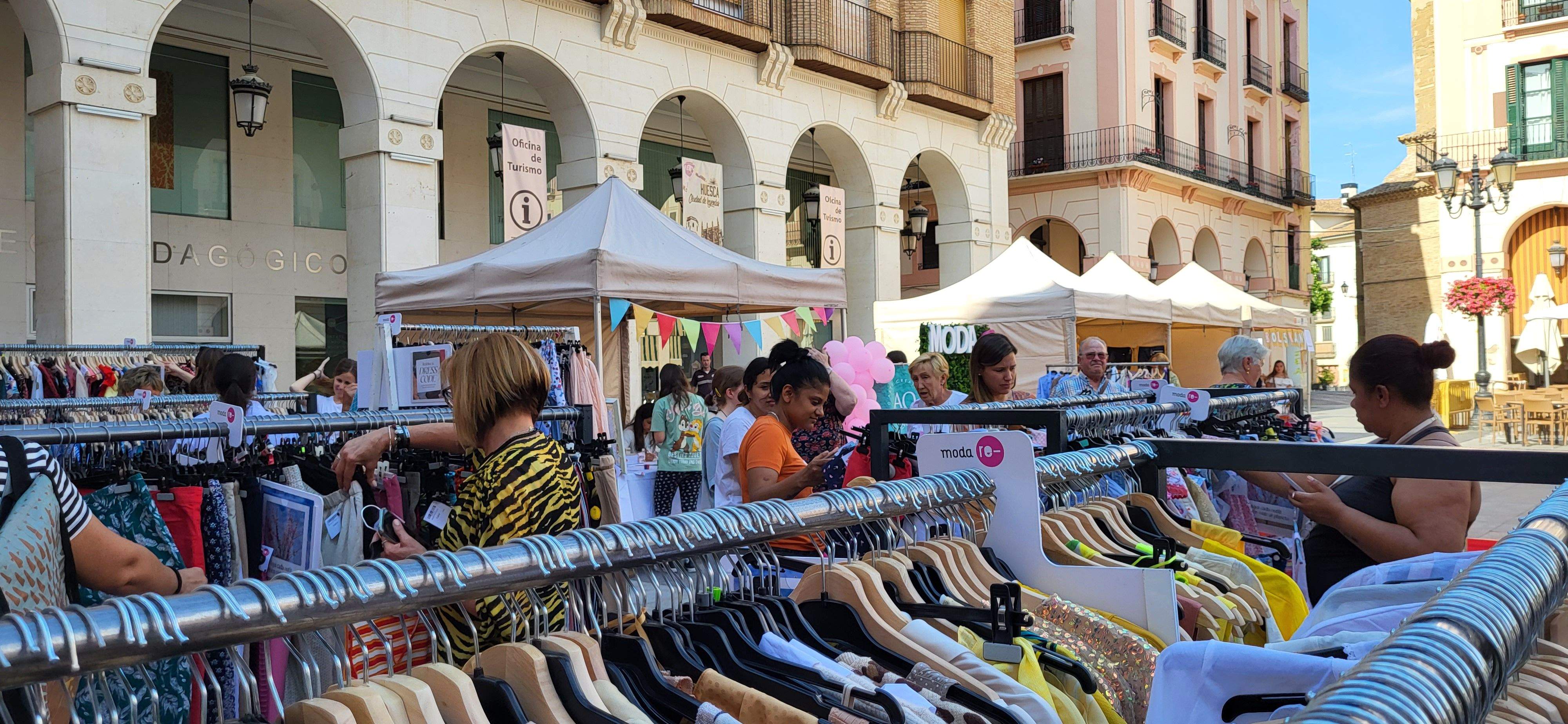 Fiesta de la Moda Re- de Cáritas en Huesca. Foto: Mercedes Manterola