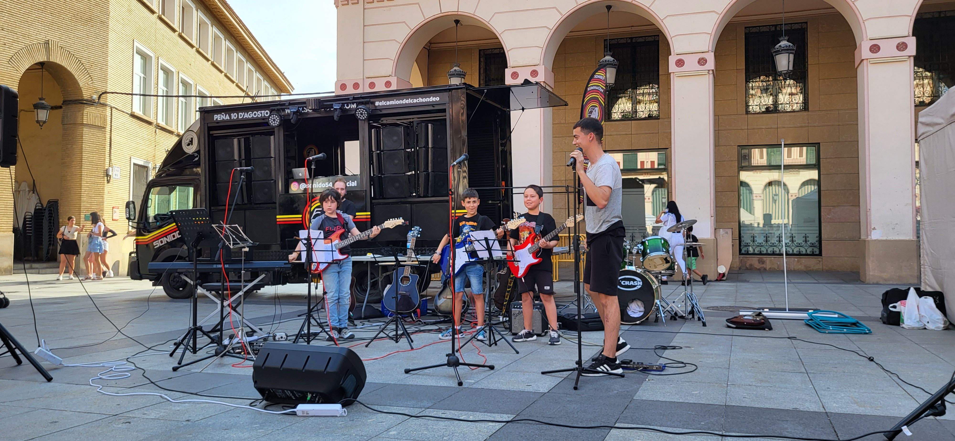 Fiesta de la Moda Re- de Cáritas en Huesca. Foto: Mercedes Manterola