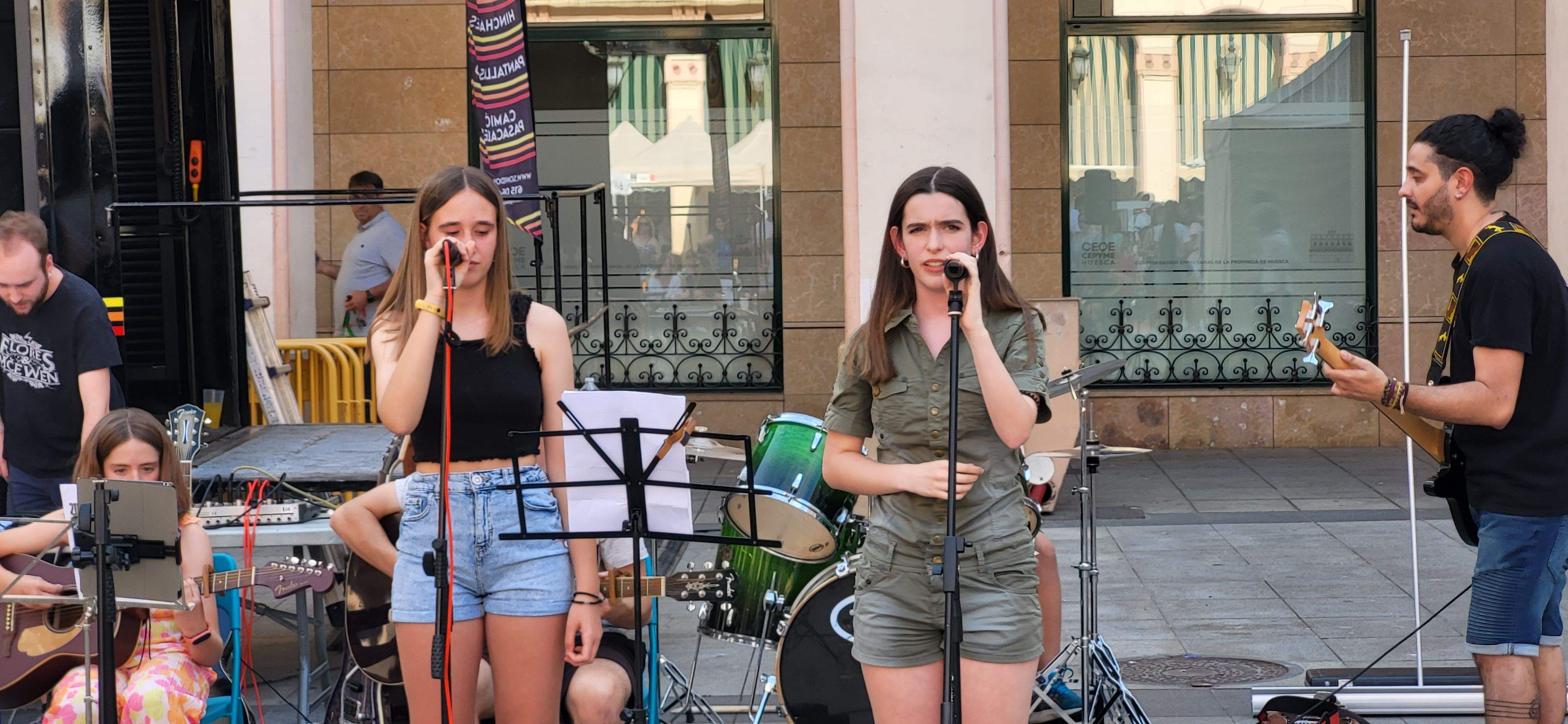 Fiesta de la Moda Re- de Cáritas en Huesca. Foto: Mercedes Manterola