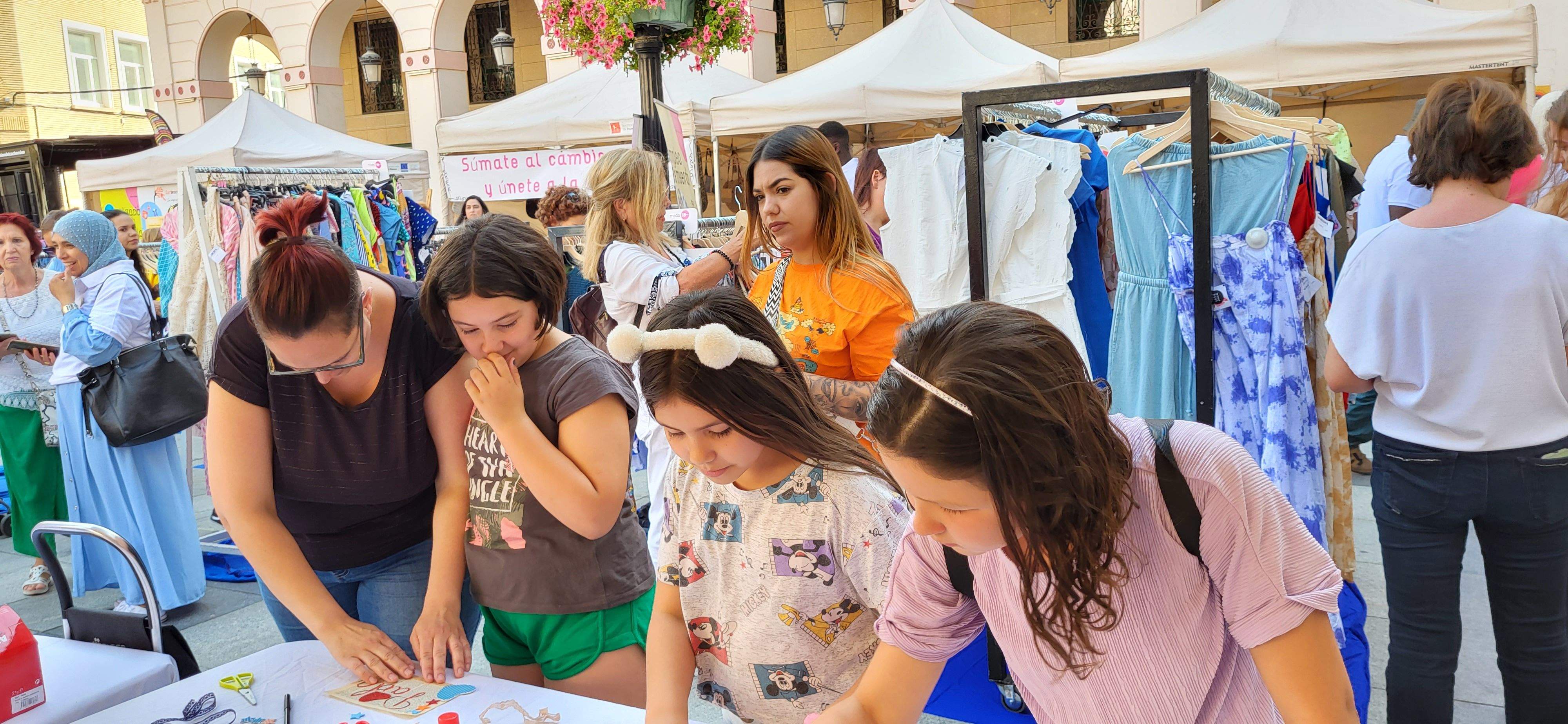 Fiesta de la Moda Re- de Cáritas en Huesca. Foto: Mercedes Manterola