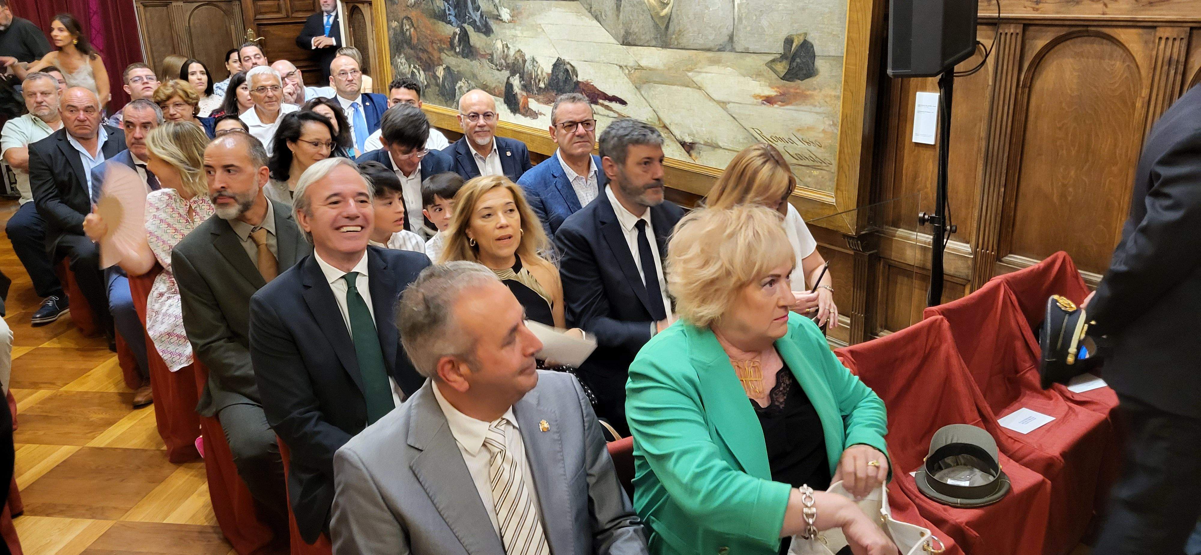 Sesión de investidura del nuevo Ayuntamiento de Huesca. Foto Myriam Martínez 