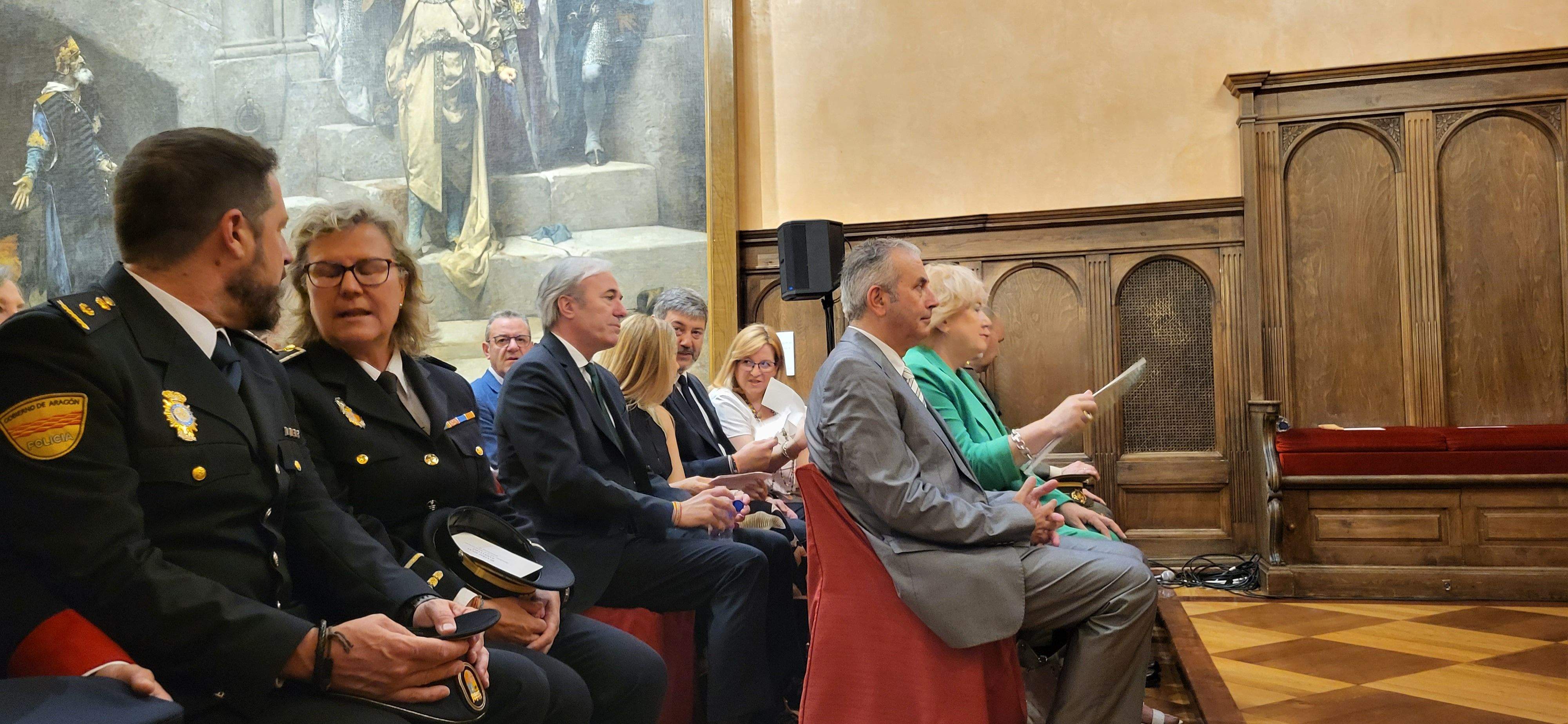 Sesión de investidura del nuevo Ayuntamiento de Huesca. Foto Myriam Martínez 