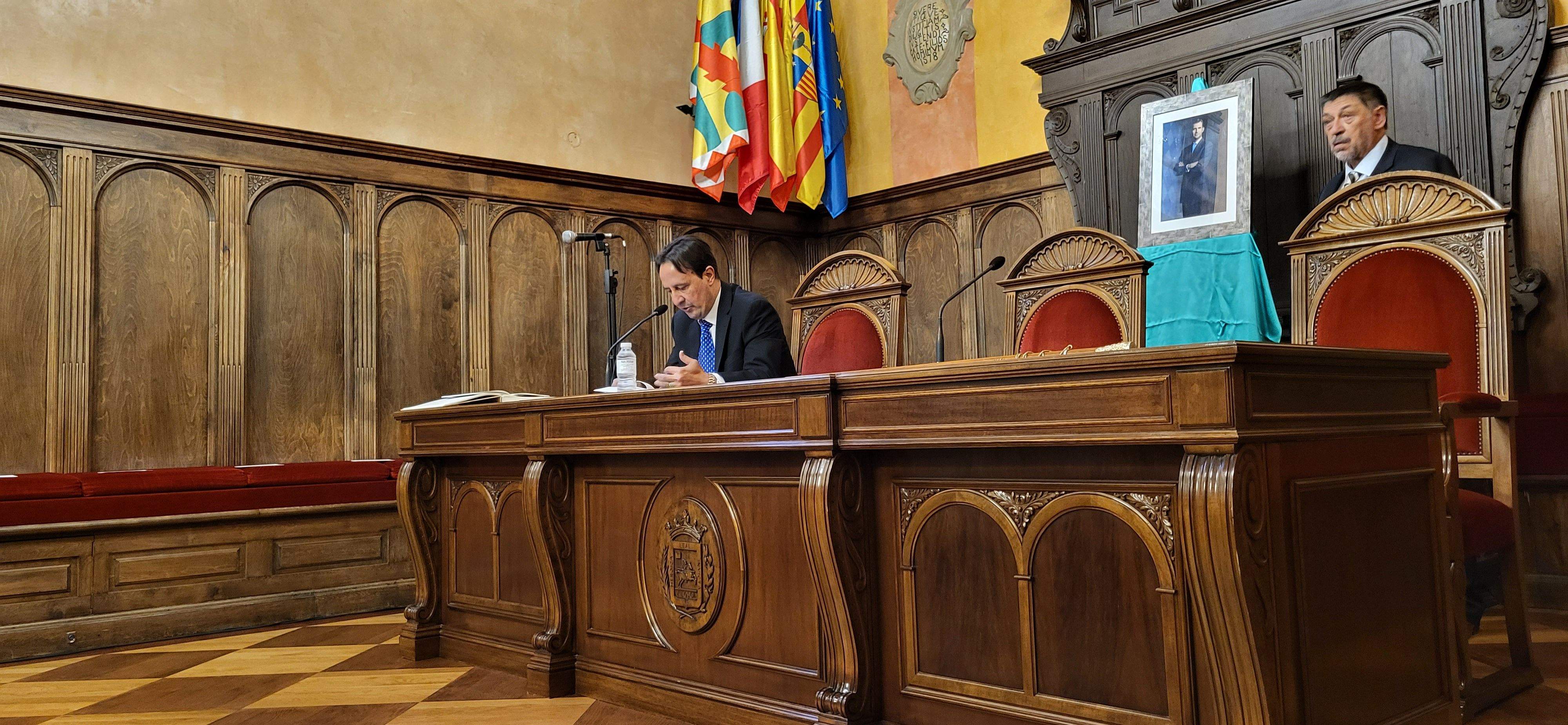 Sesión de investidura del nuevo Ayuntamiento de Huesca. Foto Myriam Martínez 
