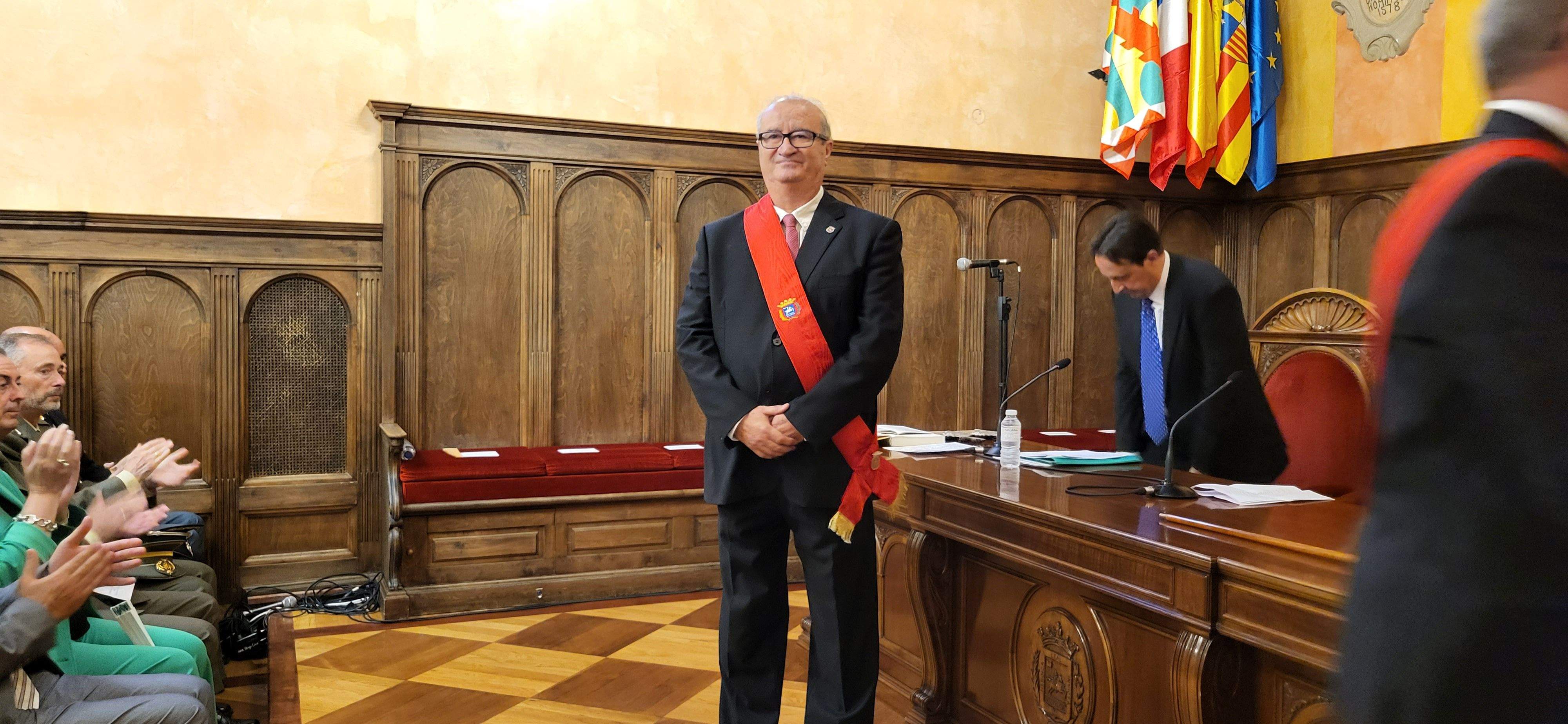 José María Romance. Sesión de investidura del Ayuntamiento de Huesca. Foto Myriam Martínez 