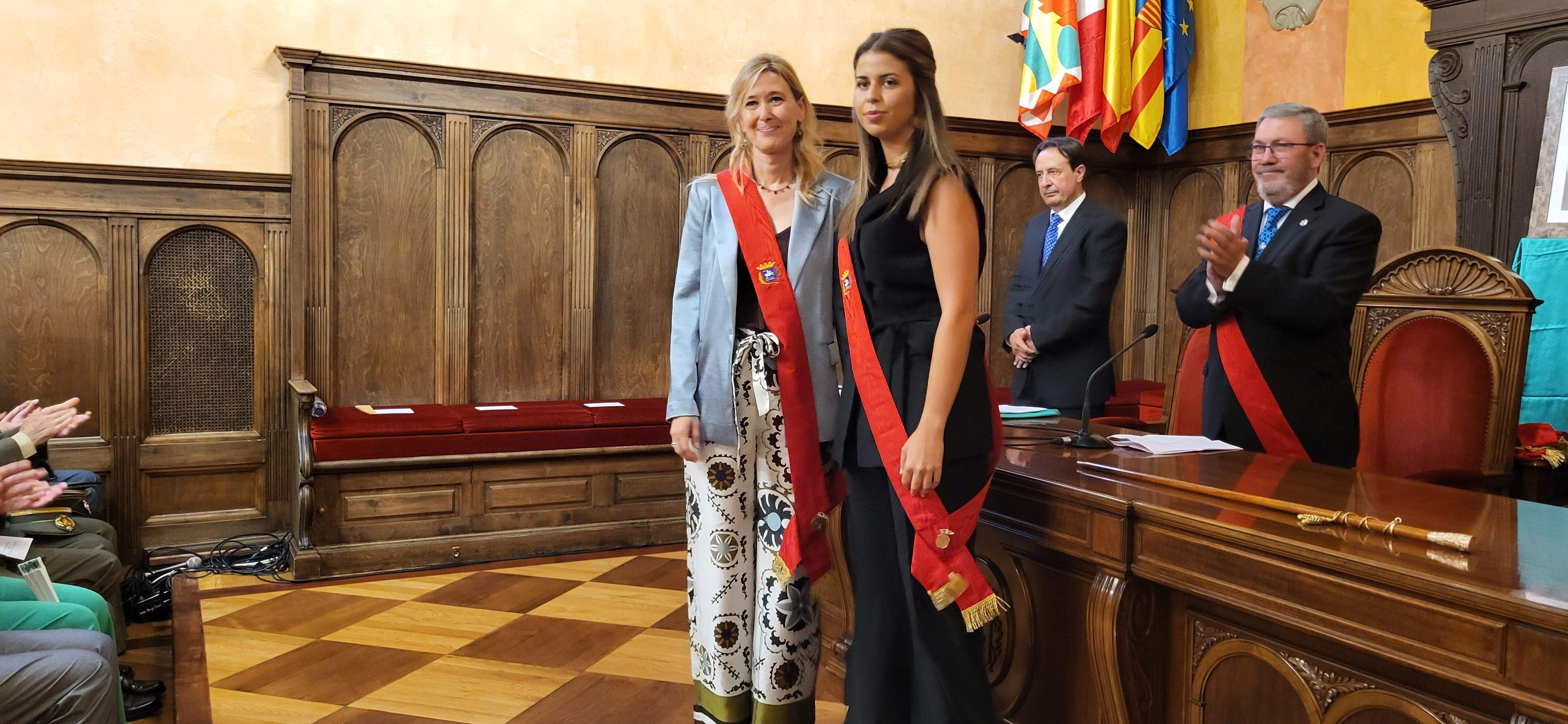 Cristina de la Hera. Sesión de investidura del Ayuntamiento de Huesca. Foto Myriam Martínez 