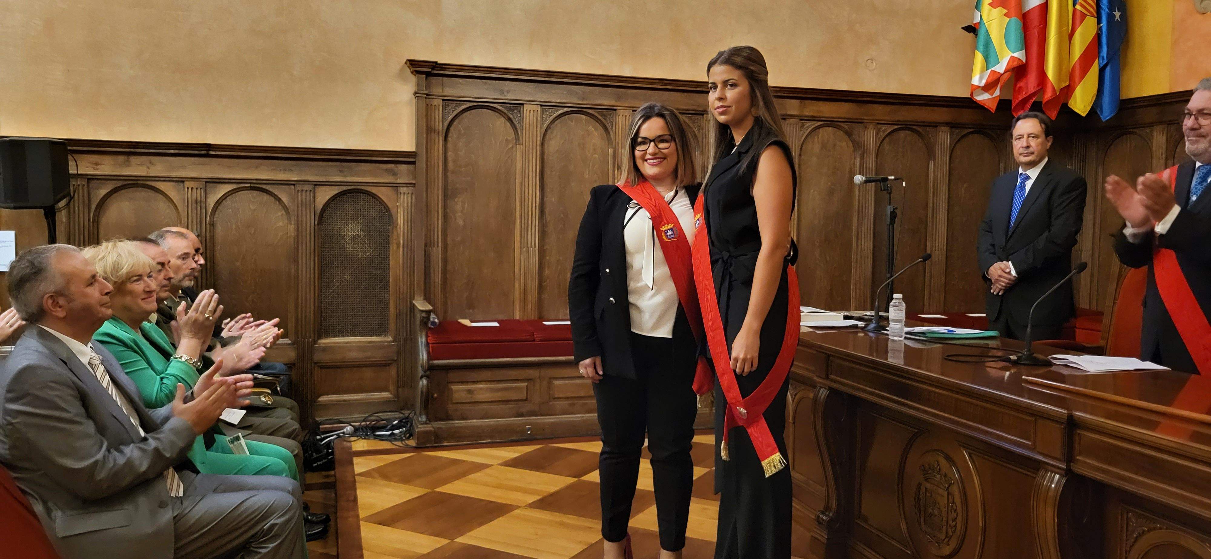 Sonia Latre. Sesión de investidura del Ayuntamiento de Huesca. Foto Myriam Martínez 