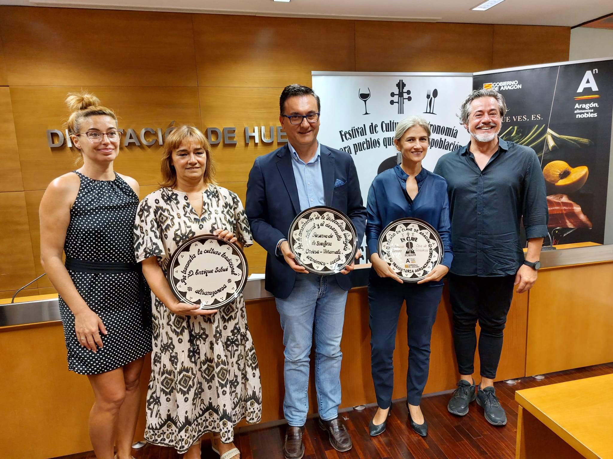 Presentación de En clave Aragón en la Diputación de Huesca.