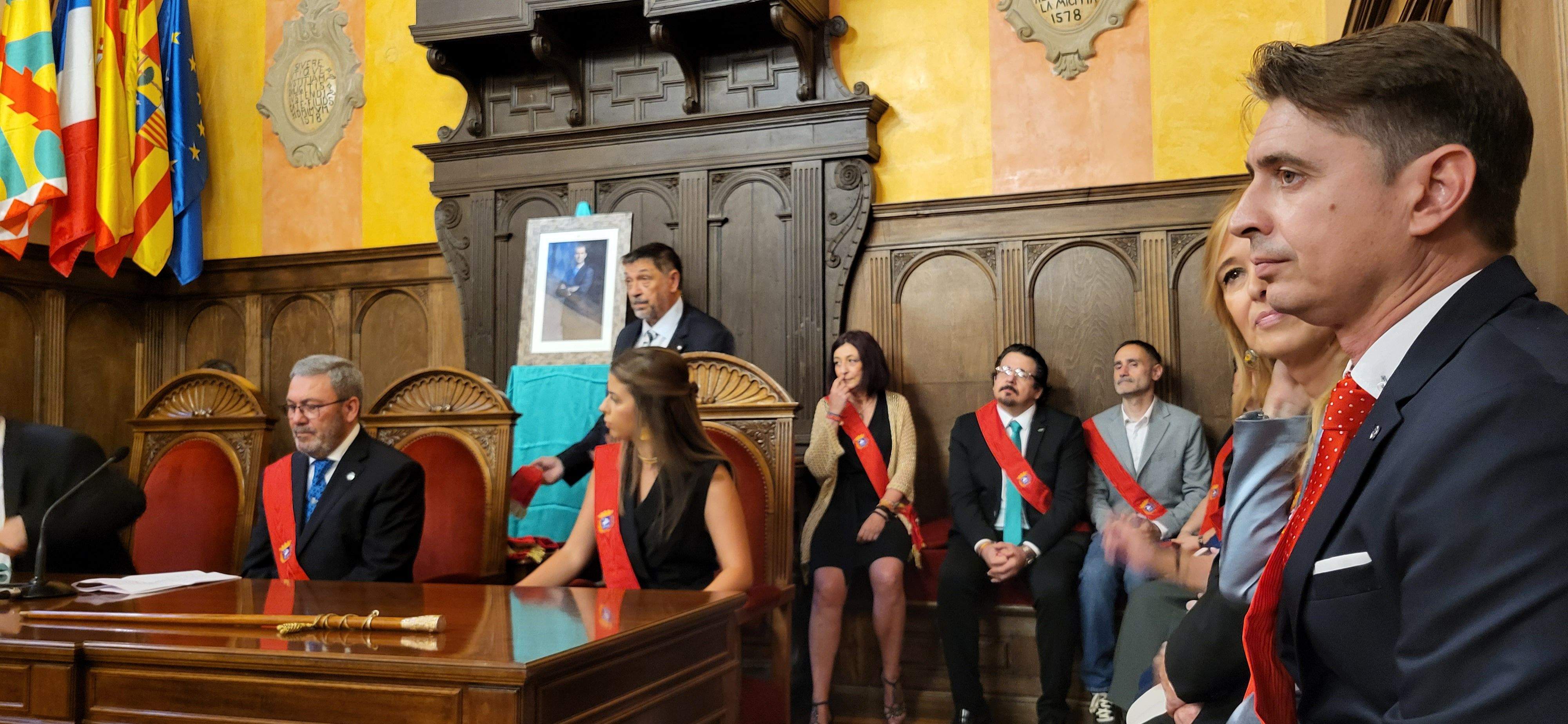 Sesión de investidura del nuevo Ayuntamiento de Huesca. Foto Myriam Martínez 