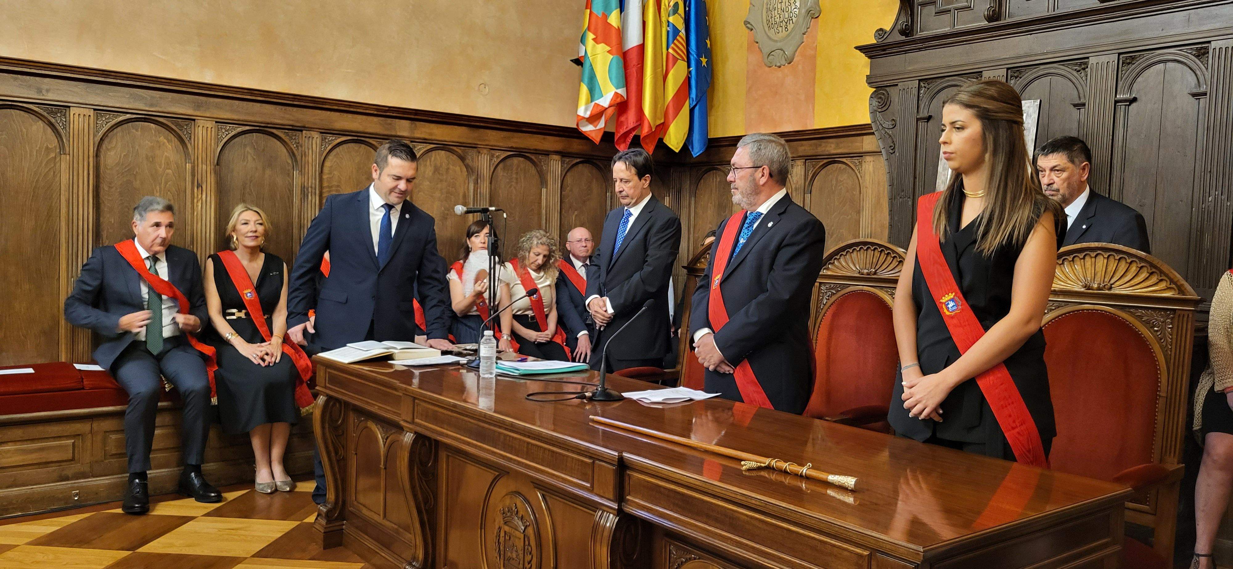 Antonio Laborda. Sesión de investidura del Ayuntamiento de Huesca. Foto Myriam Martínez 