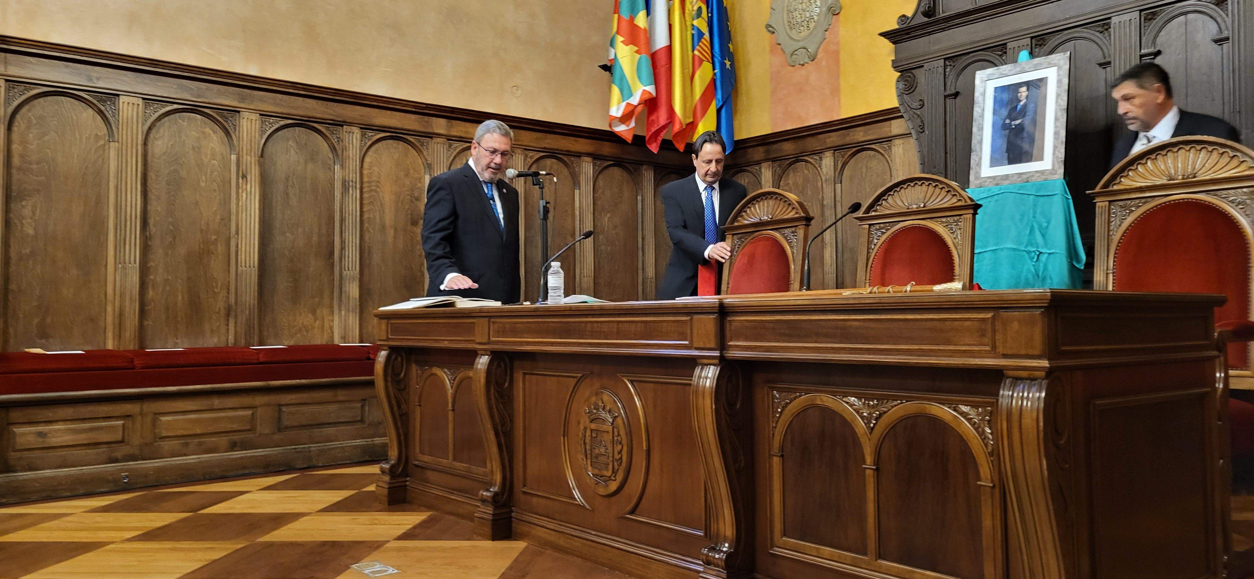José Miguel Veintemilla. Sesión de investidura del nuevo Ayuntamiento de Huesca. Foto Myriam Martínez