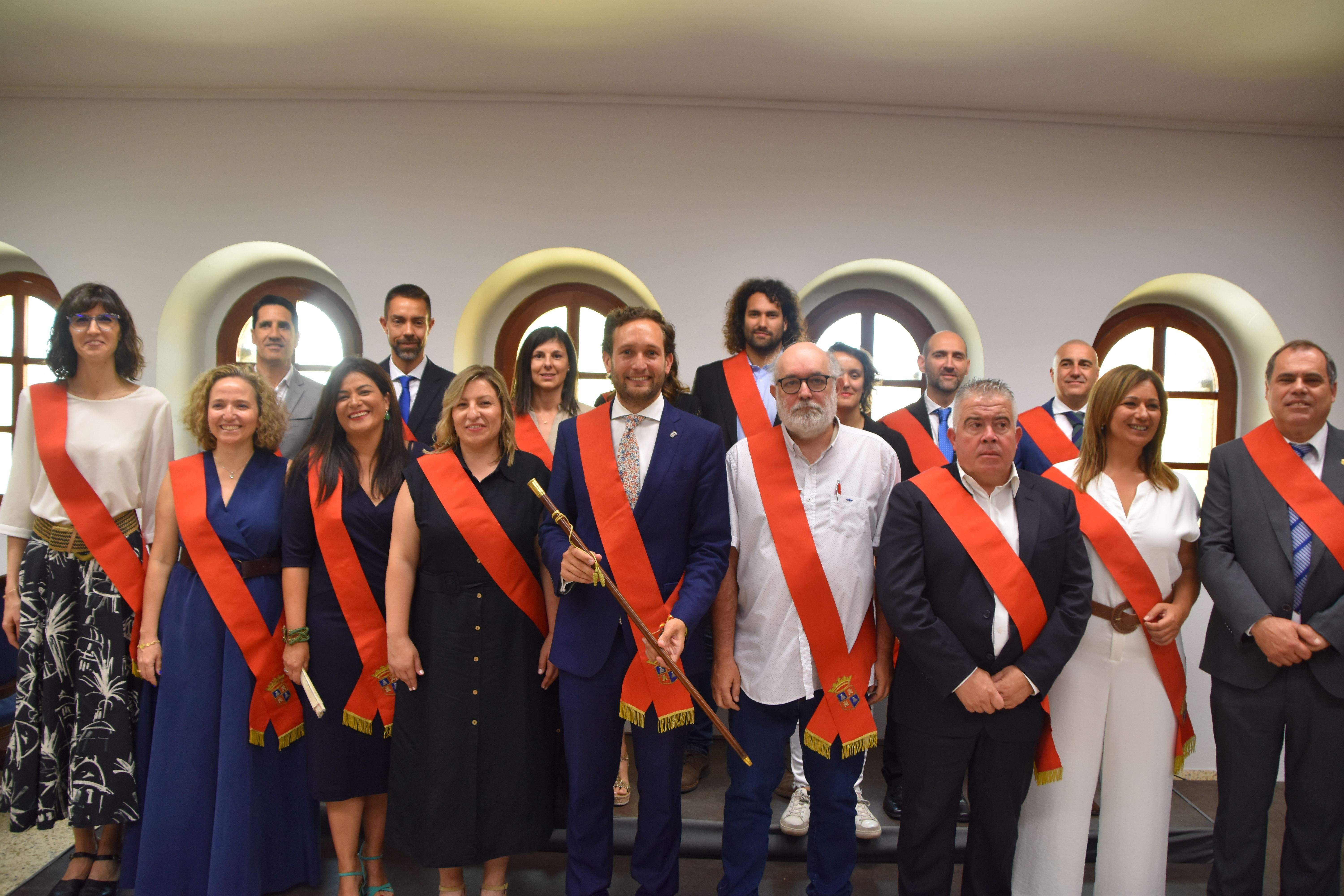 Nueva corporación de Monzón. Isaac Claver, investido alcalde con el mayor apoyo de la democracia