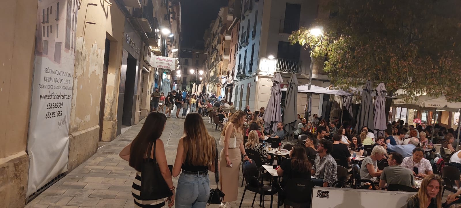 Terrazas de Huesca en una noche del pasado verano.