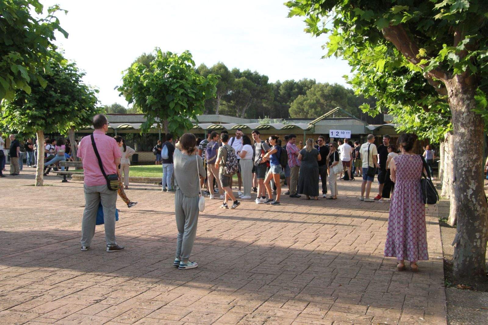 Imágenes de las oposiciones en el IES Pirámide. Foto Carlos Neofato