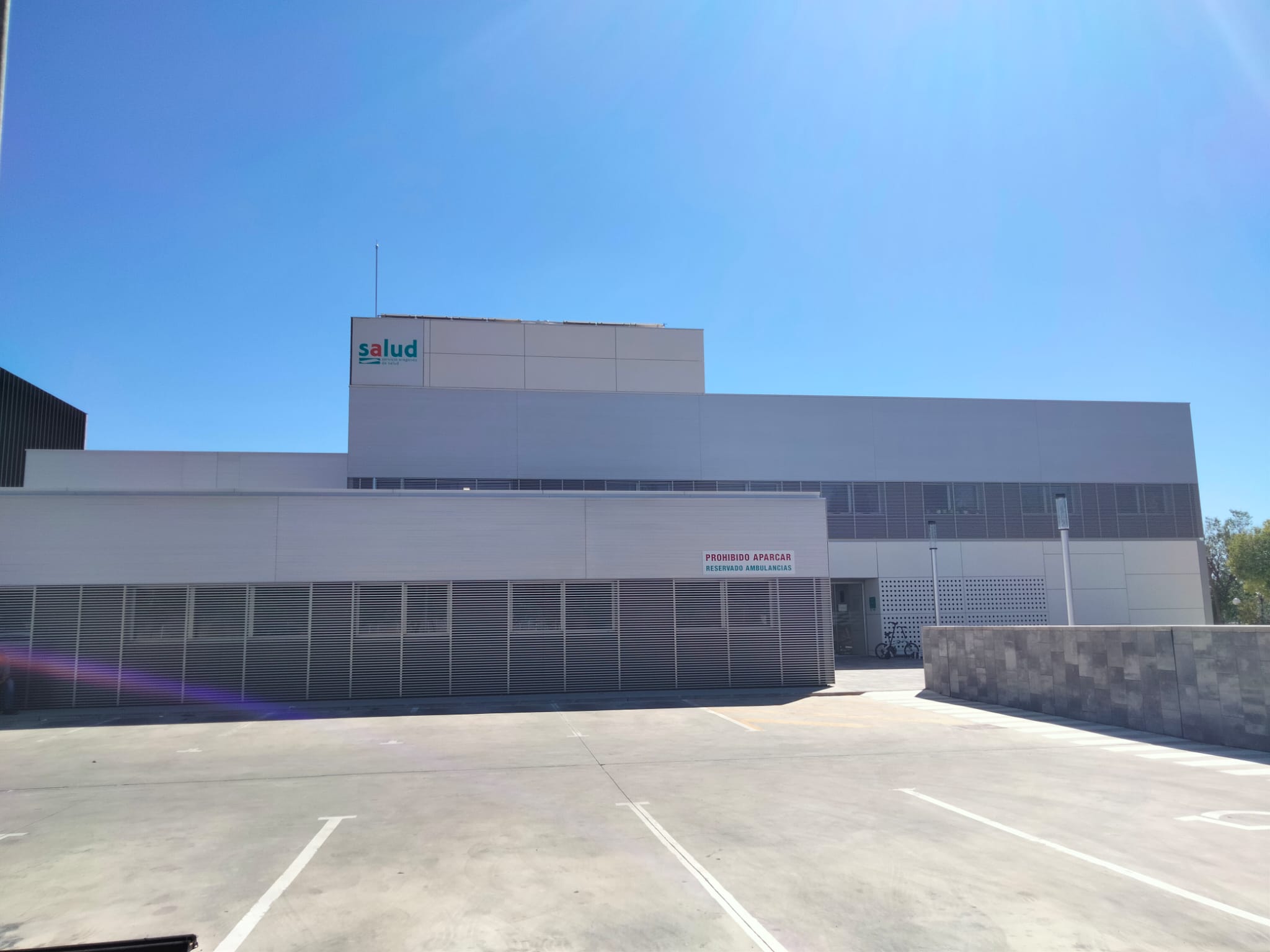 Centro de Salud Fidel Pagés Los Olivos de Huesca. Foto Ana María García