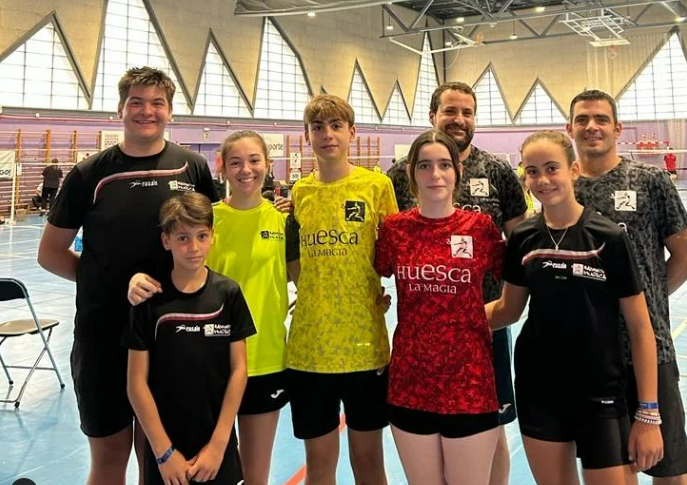 Expedición altoaragonesa del Club Bádminton Huesca La Magia en el TTR La Rioja.