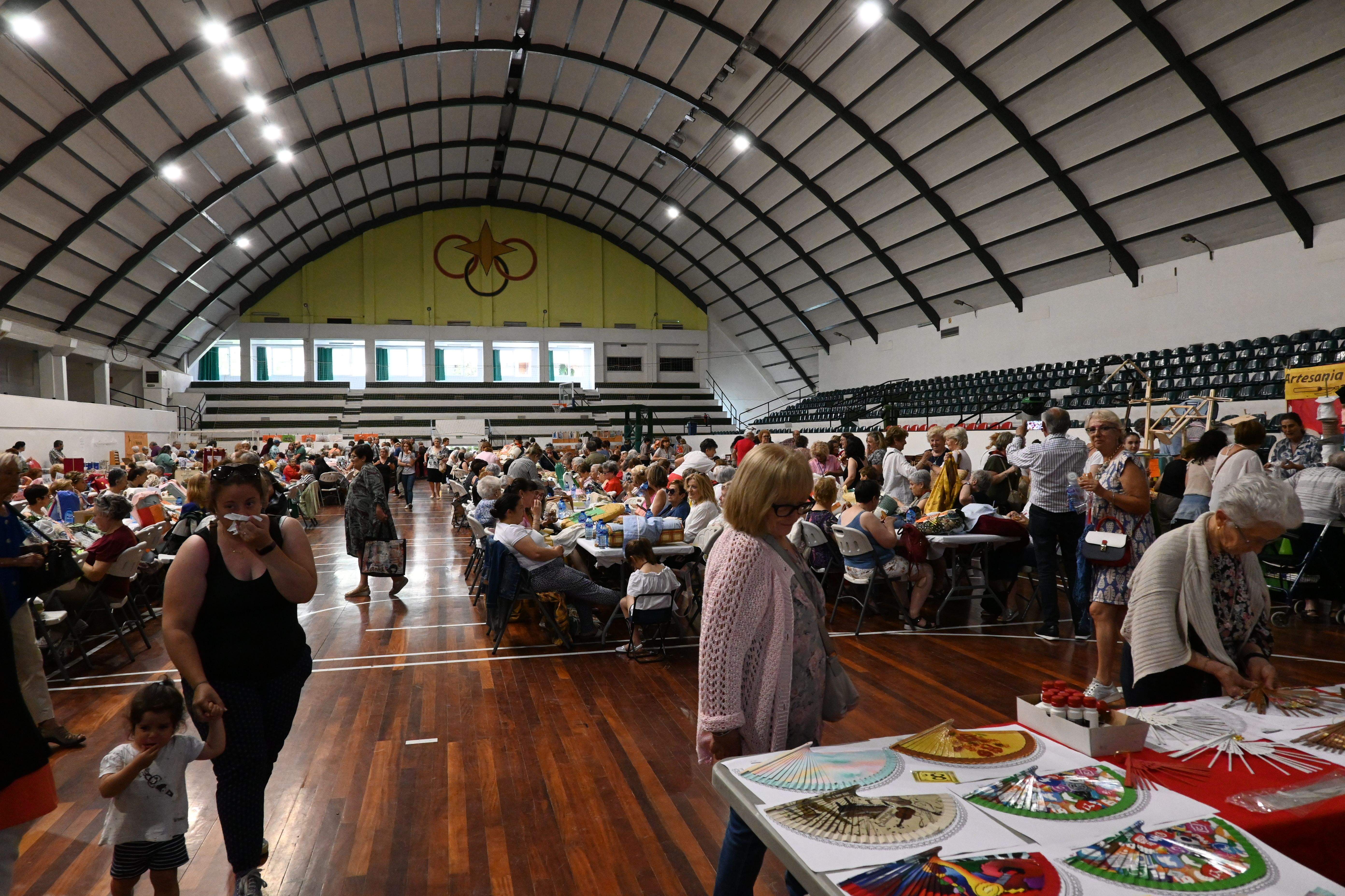 Encuentro de Encajes de Bolillos en Huesca. Foto Carlos Jalle