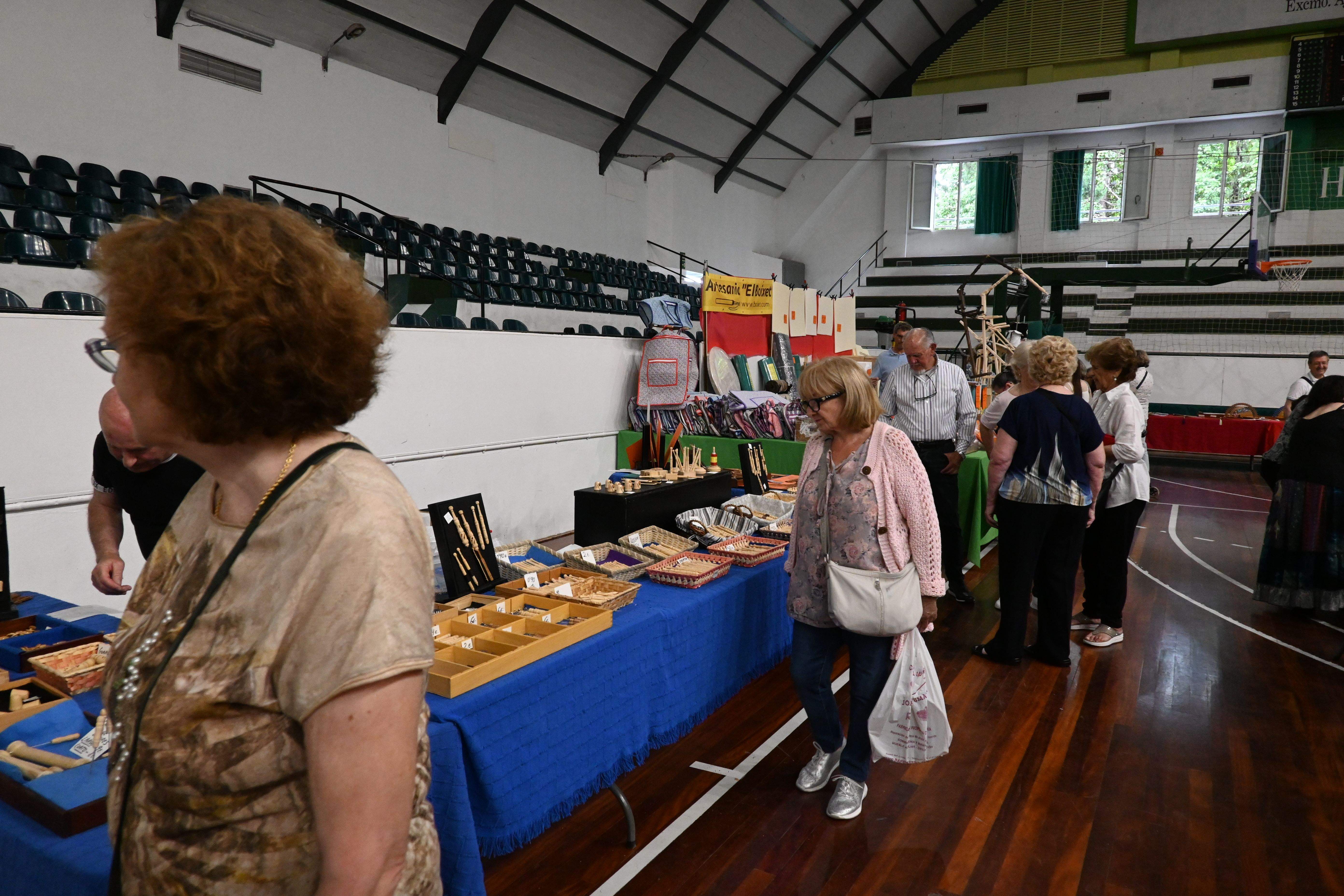 Encuentro de Encajes de Bolillos en Huesca. Foto Carlos Jalle