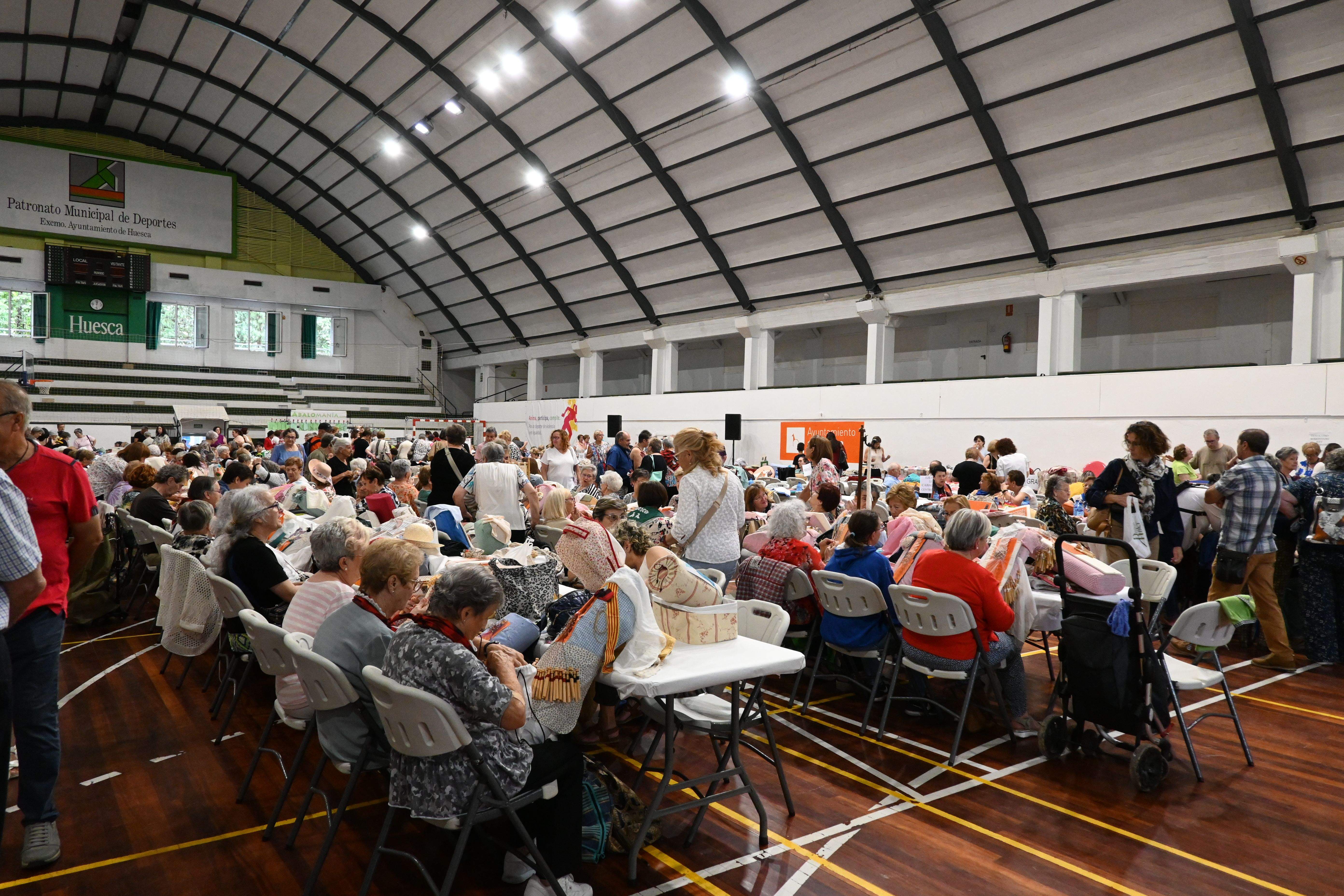 Encuentro de Encajes de Bolillos en Huesca. Foto Carlos Jalle