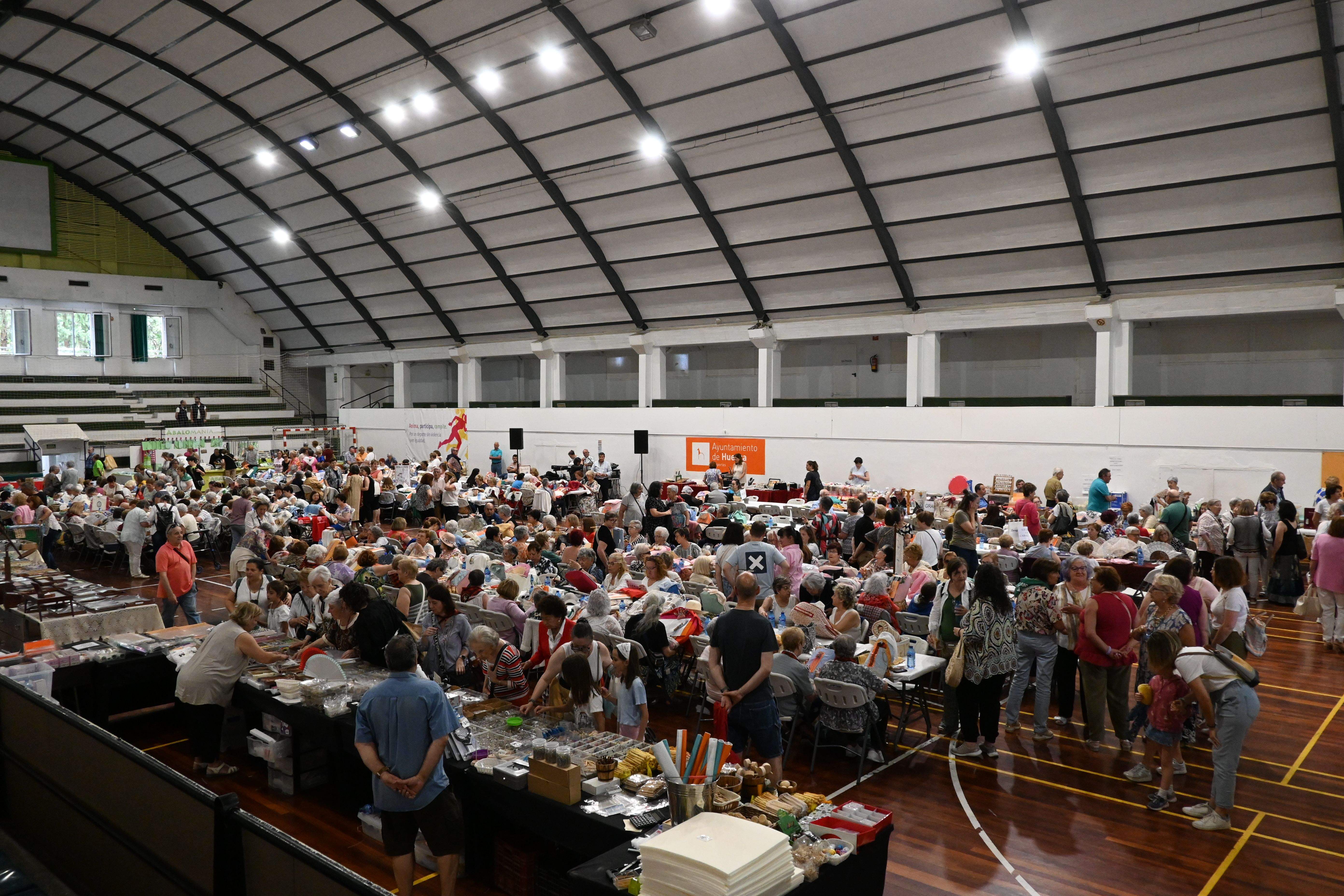 Encuentro de Encajes de Bolillos en Huesca. Foto Carlos Jalle