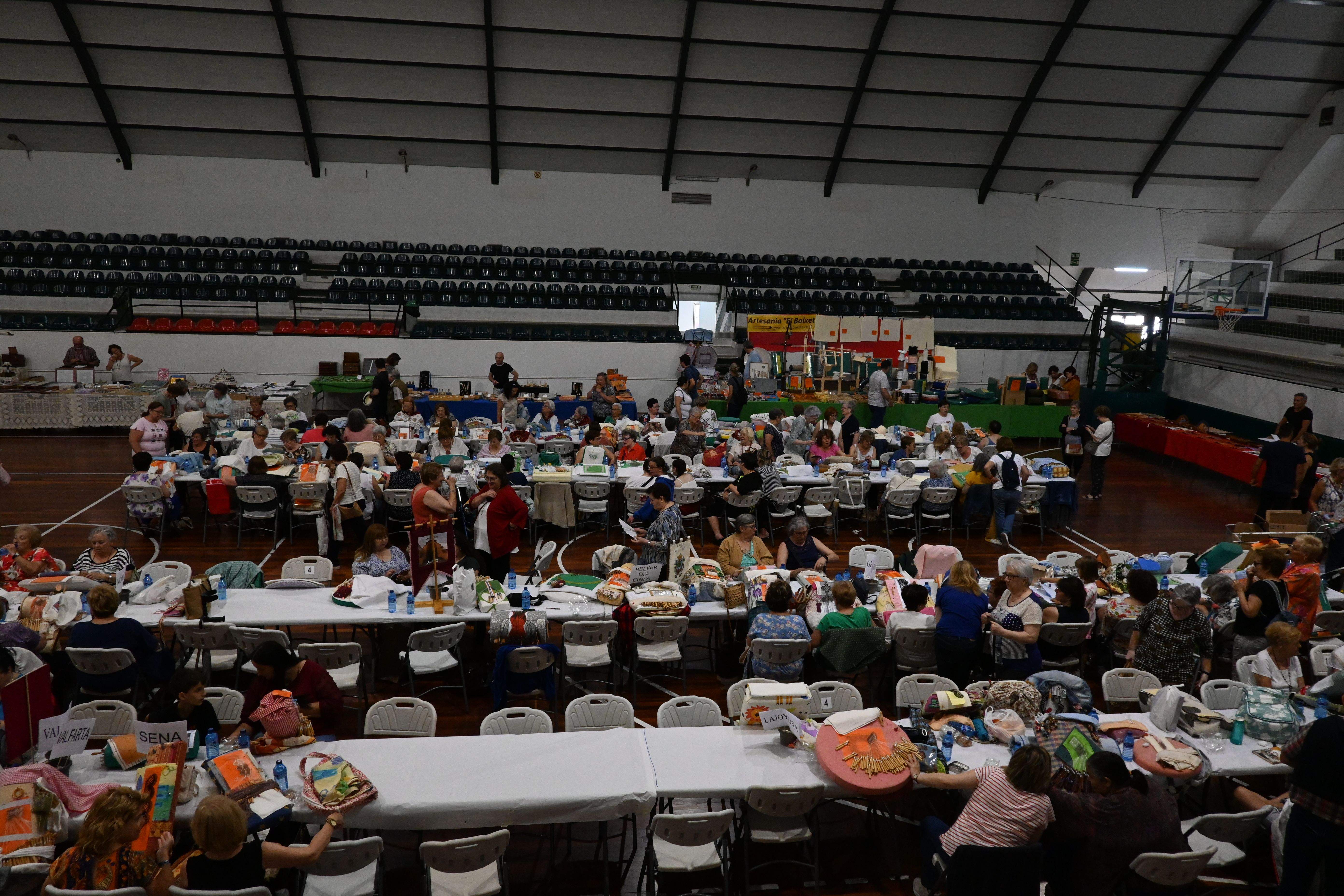 Encuentro de Encajes de Bolillos en Huesca. Foto Carlos Jalle