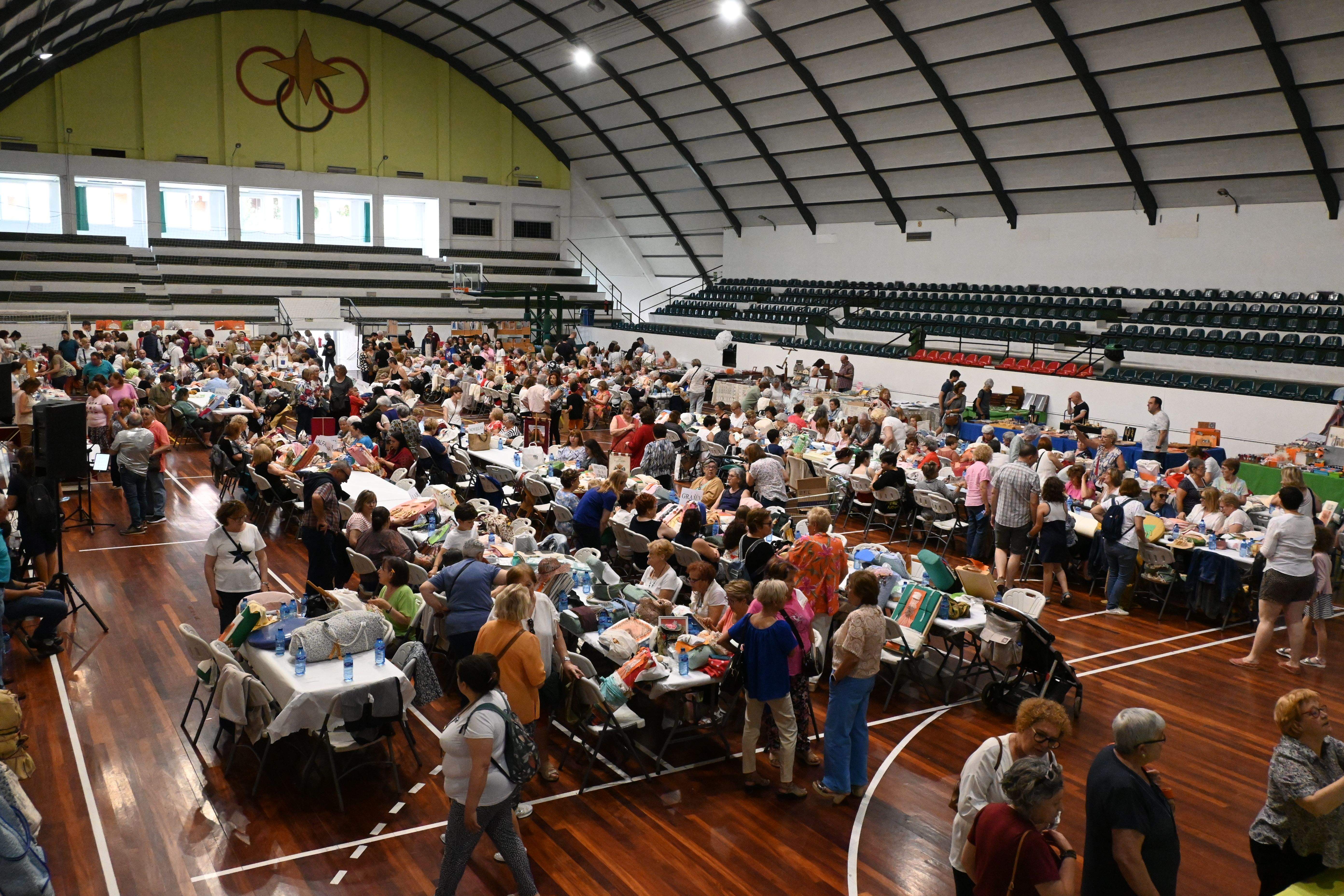 Encuentro de Encajes de Bolillos en Huesca. Foto Carlos Jalle