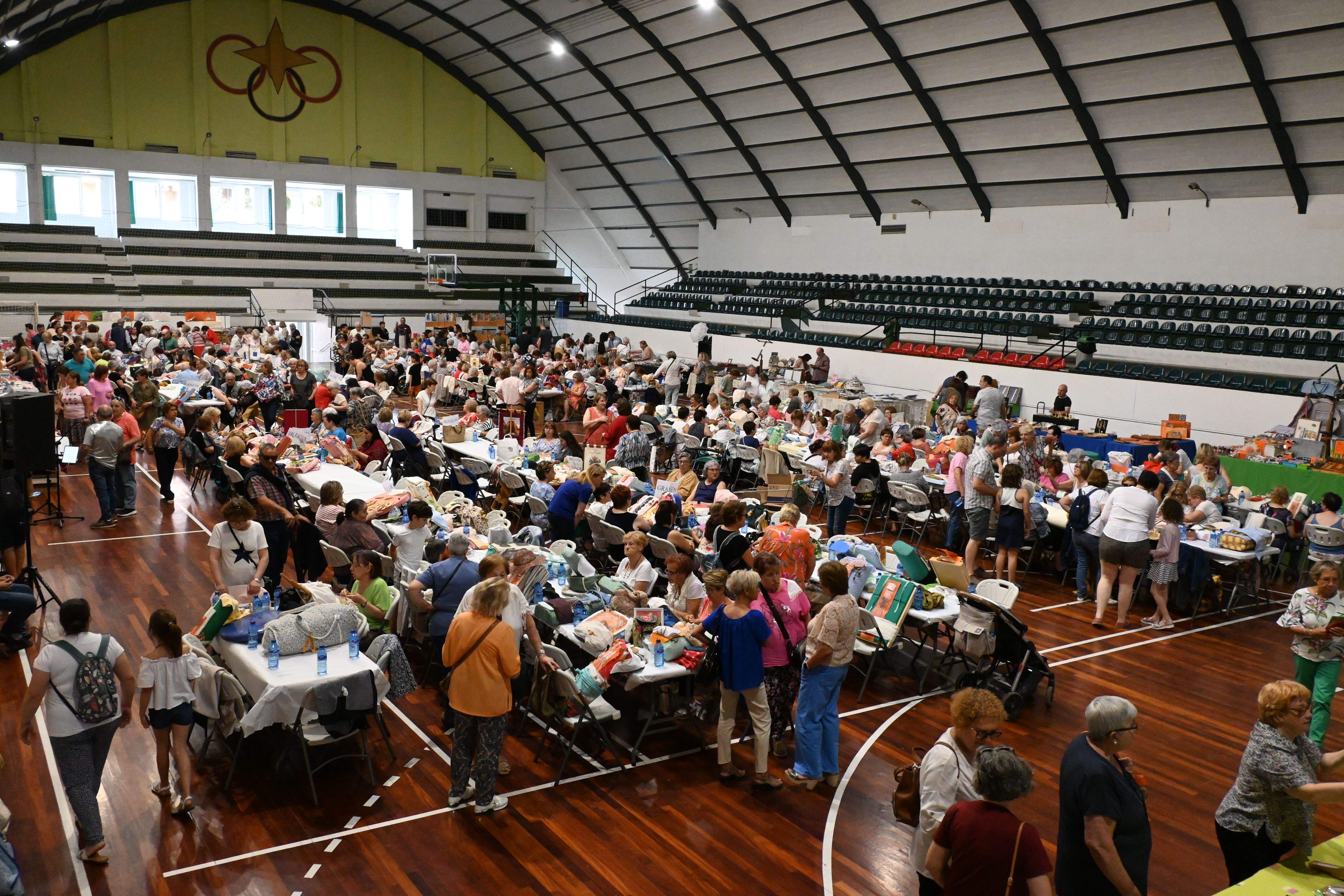 Encuentro de Encajes de Bolillos en Huesca. Foto Carlos Jalle