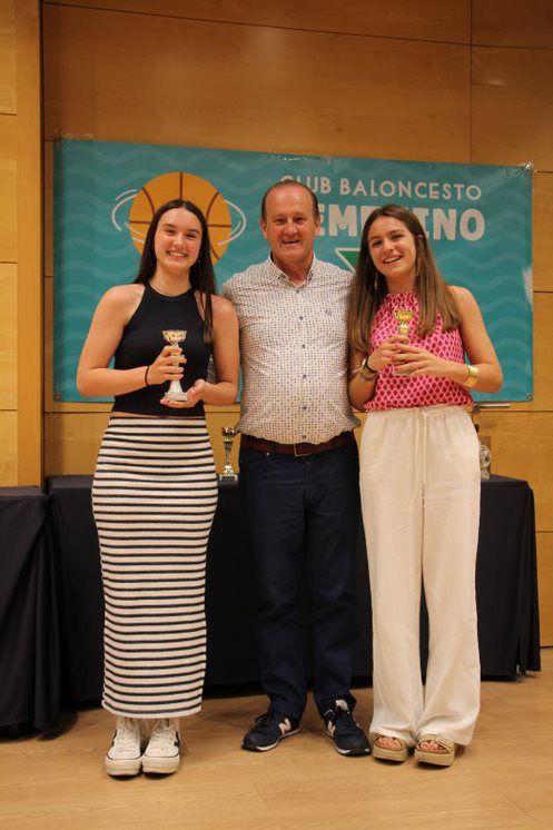 LUCÍA MARTÍNEZ Y LEYRE FERRER, MEJOR COMPAÑERA CADETE