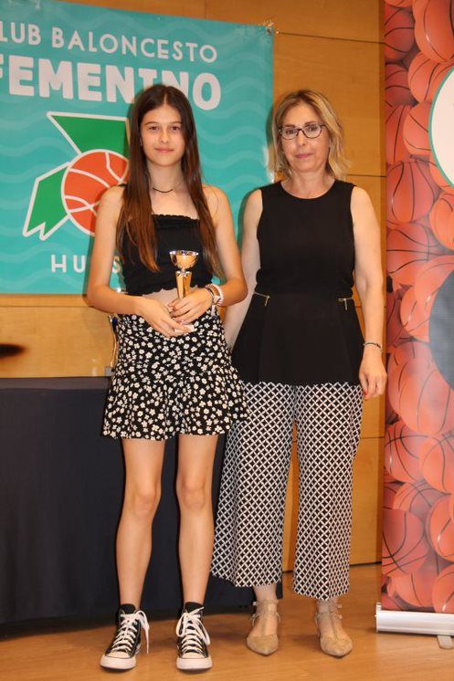INÉS LÁZARO, MEJOR COMPAÑERA INFANTIL