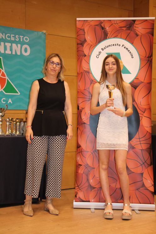 HELENA NASARRE, MEJOR JUGADORA INFANTIL