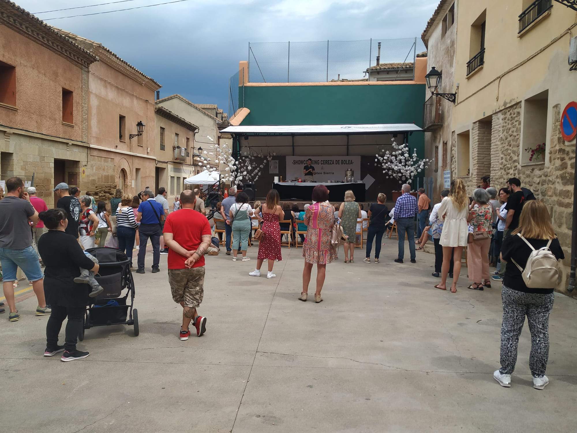 Imágenes del segundo fin de semana de la Feria de la Cereza de Bolea. Foto Alfonso La Cruz