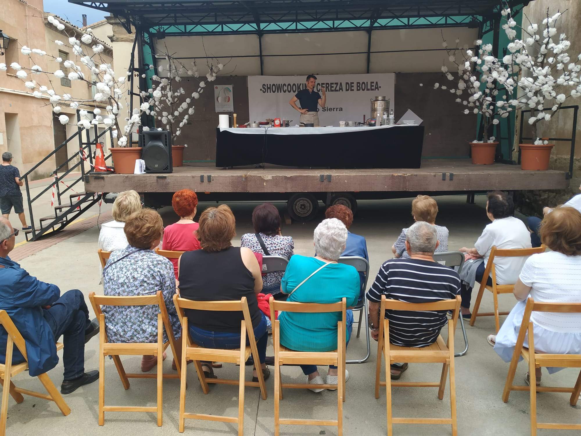 Imágenes del segundo fin de semana de la Feria de la Cereza de Bolea. Foto Alfonso La Cruz