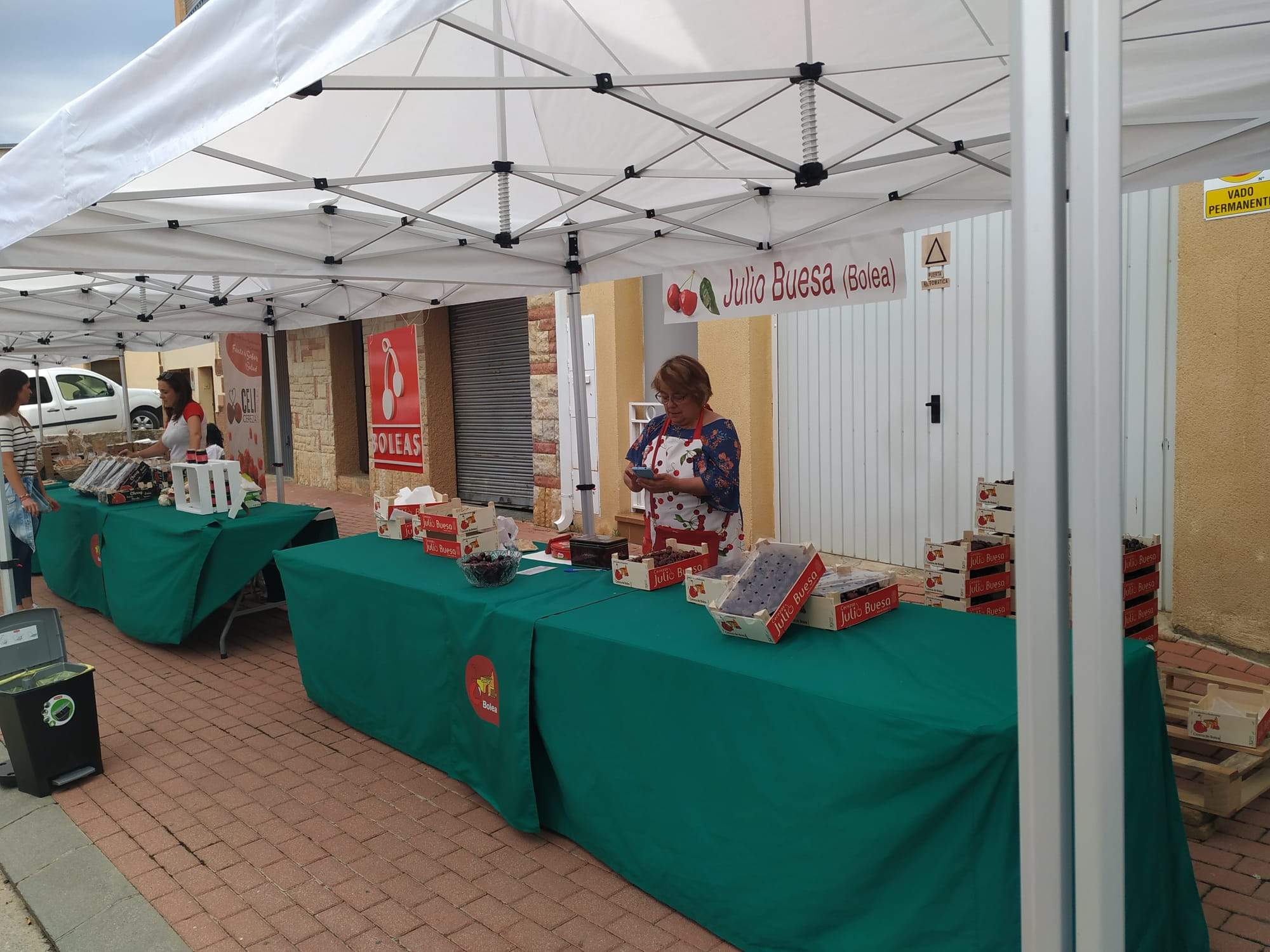 Imágenes del segundo fin de semana de la Feria de la Cereza de Bolea. Foto Alfonso La Cruz