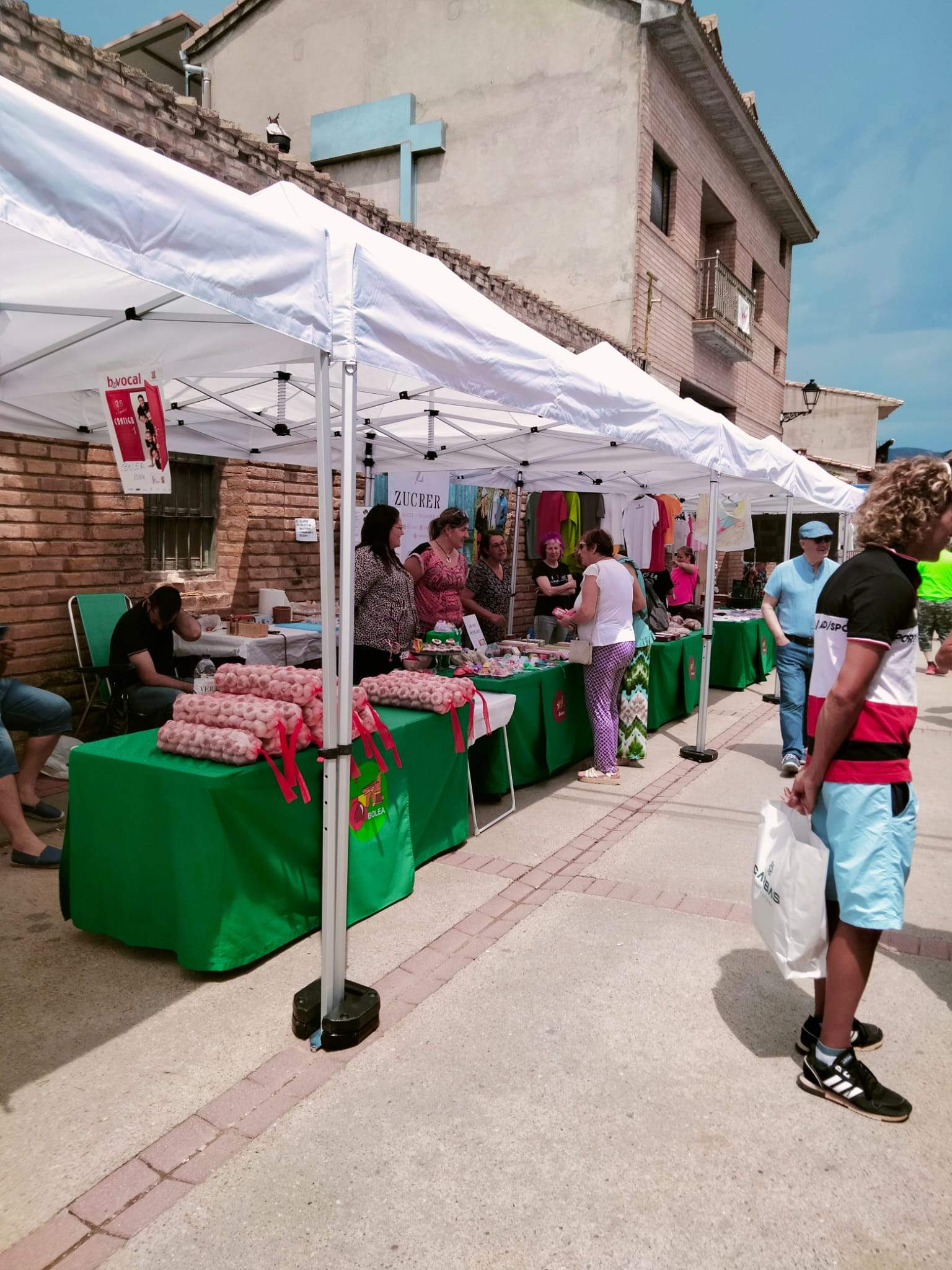 Imágenes del segundo fin de semana de la Feria de la Cereza de Bolea. Foto Asociación A Cerecera