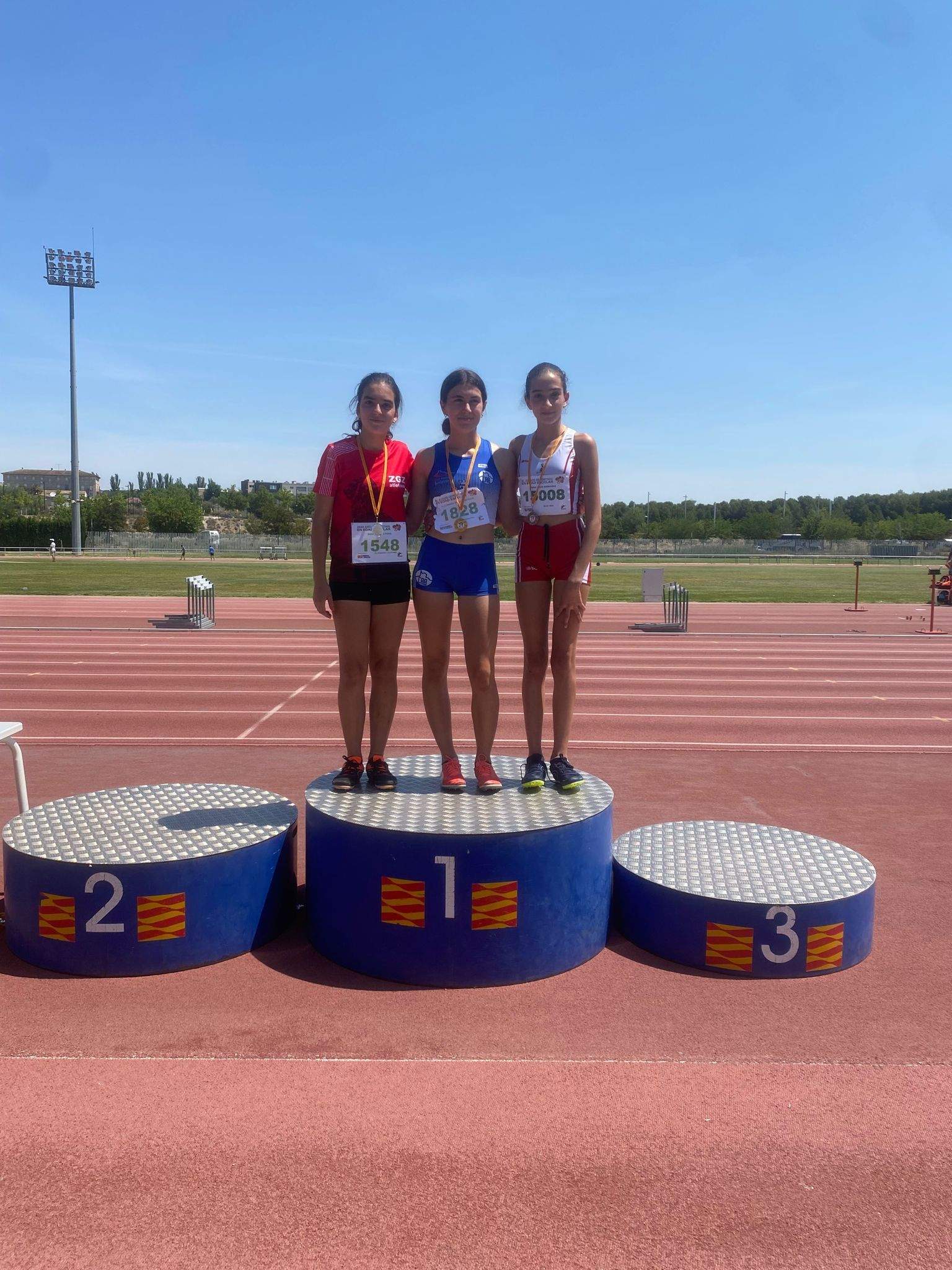 Nora Vivas (CA Jaca), bronce en 500