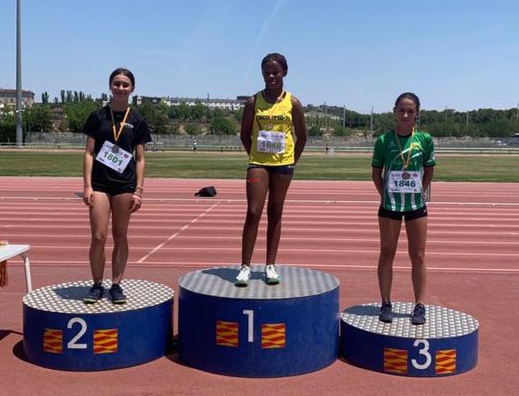 Podio 150, Cecilia Sambia plata (en el podio aparece tercera)